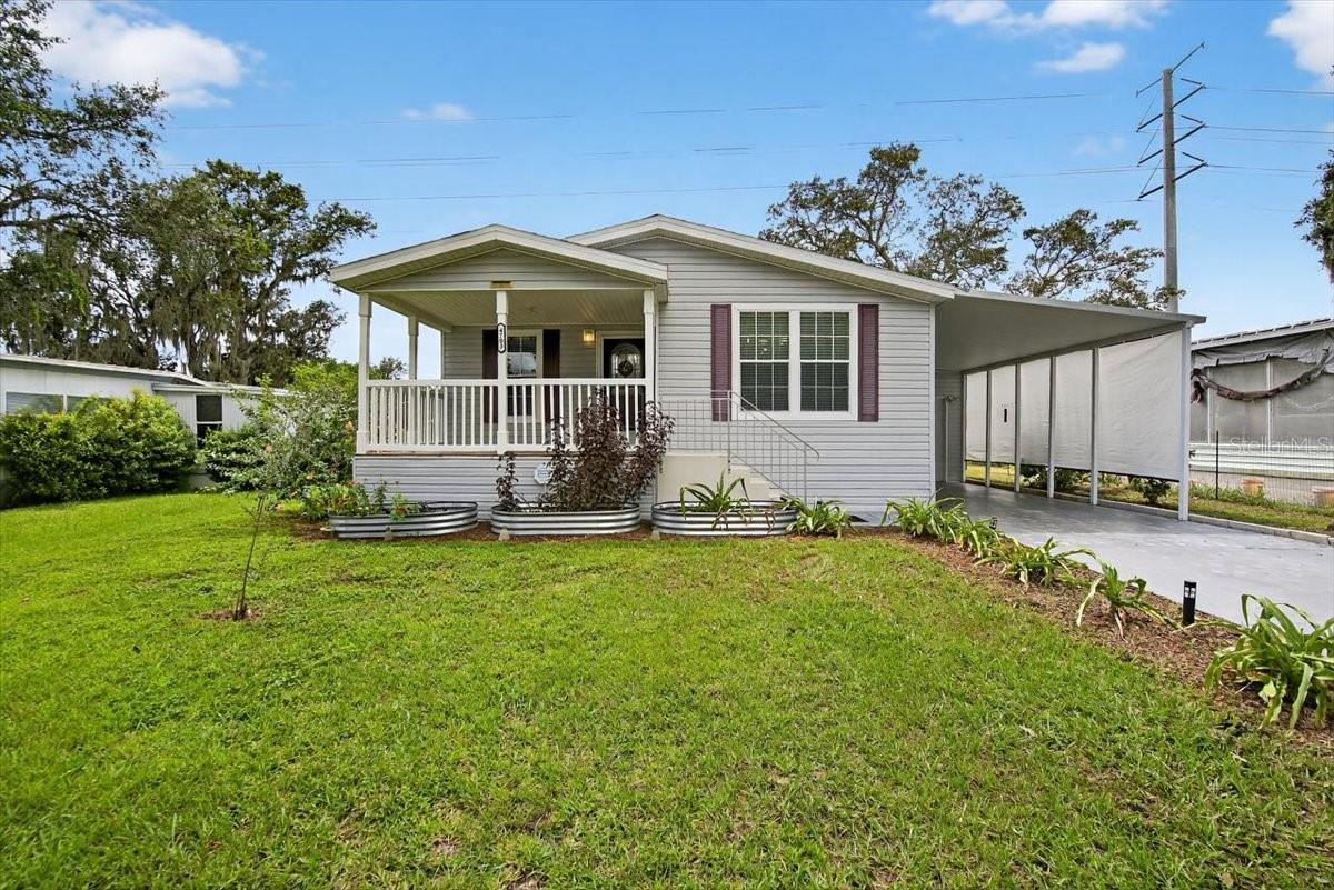 Homes for sale in Zephyrhills, FL | 4703 Coral St, Zephyrhills, FL 33542 | MLS# TB8415576