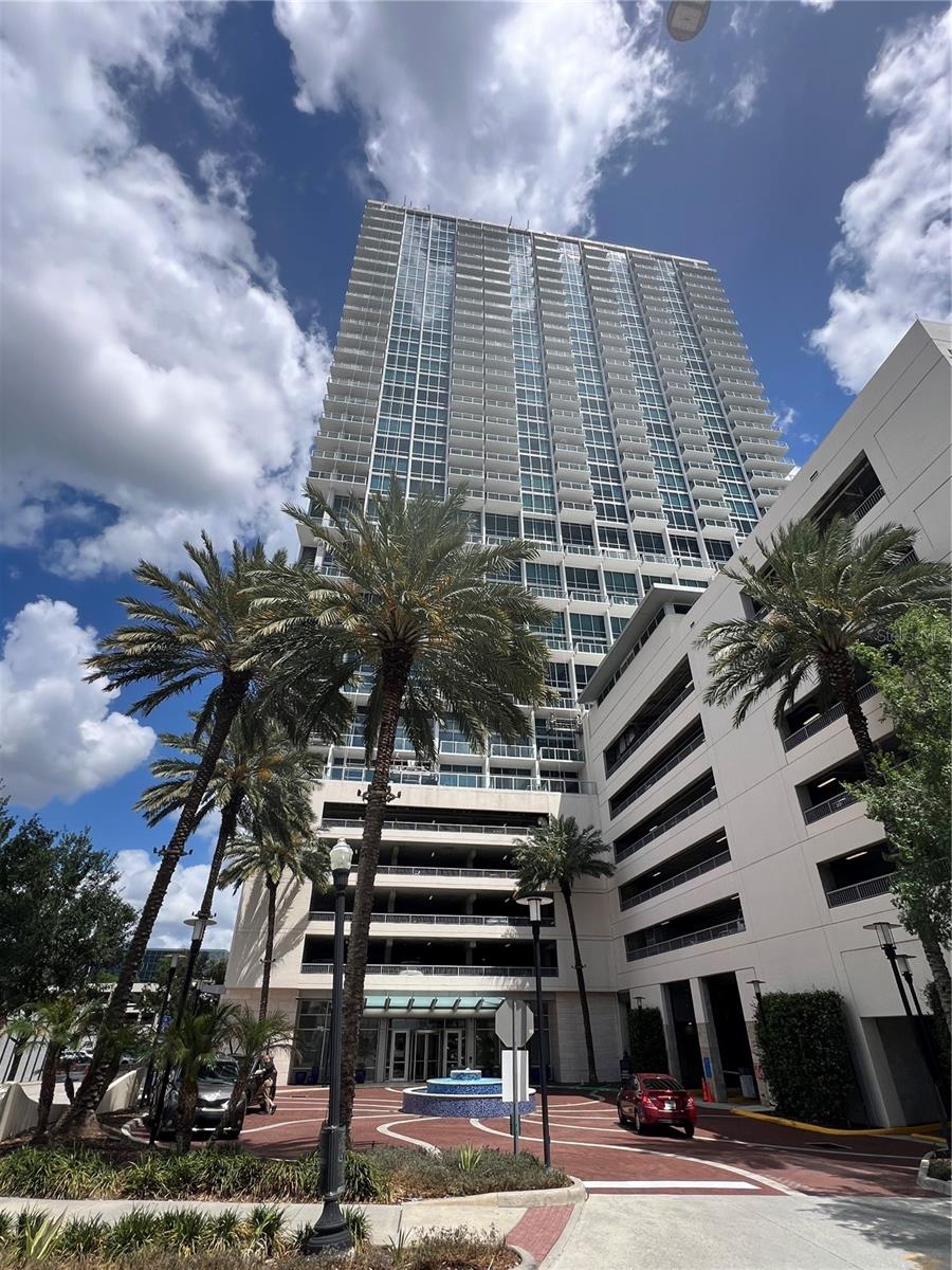 2nd image of 150 E Robinson St #2409, Orlando, FL 32801 | MLS# O6336112