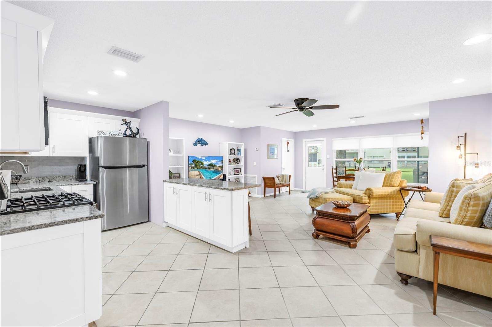 Photo 4 of Condominium at 5725 80th Street N #106, Saint Petersburg, FL 33709 | MLS# TB8418247 |  | Sold on 2025-11-01