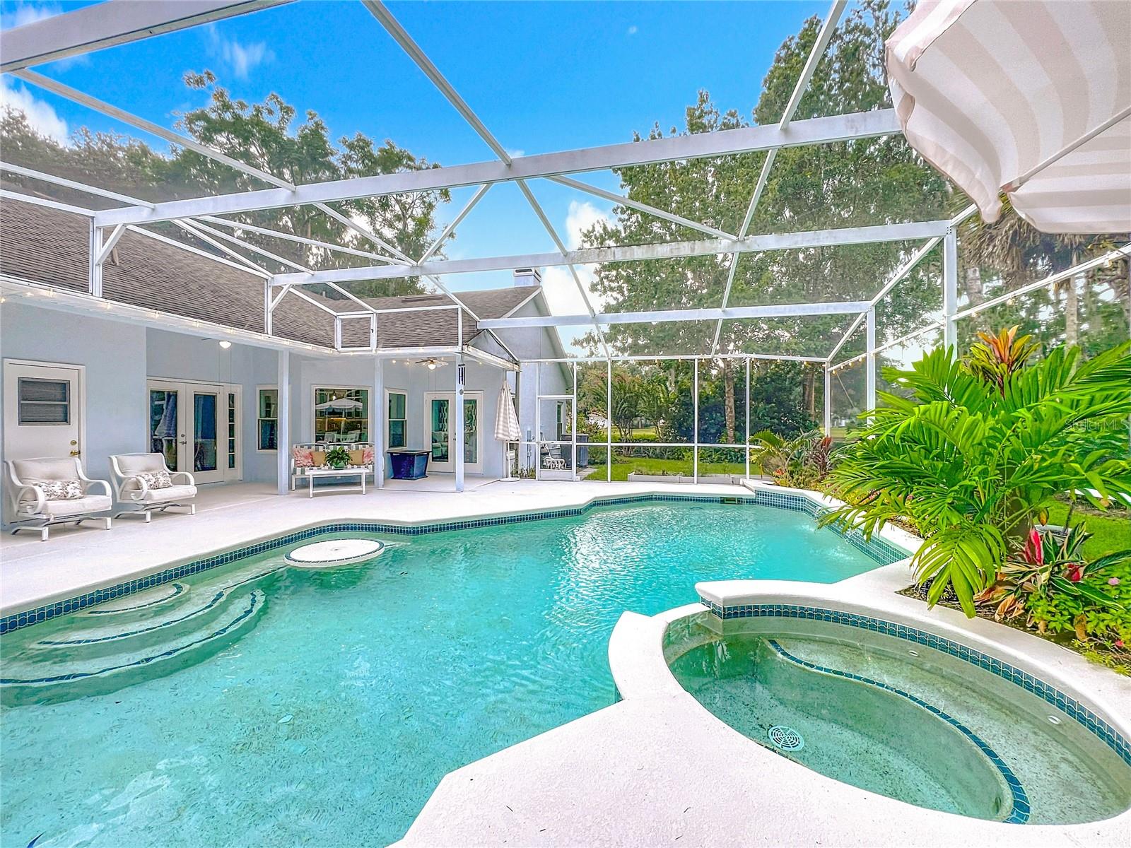 Homes for sale in Oviedo, FL | 1600 Twin Oaks Cir, Oviedo, FL 32765 | MLS# O6338619