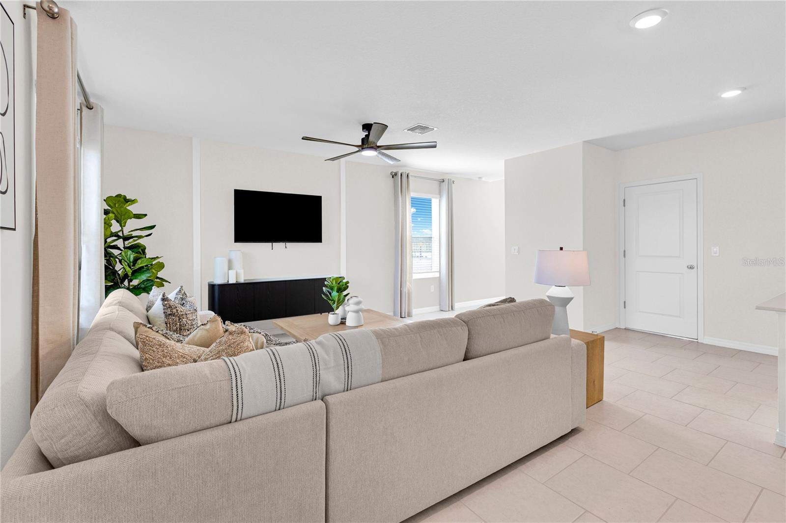 Homes for sale in Parrish, FL | 3805 Ambersweet Xing, Parrish, FL 34219 | MLS# A4663324