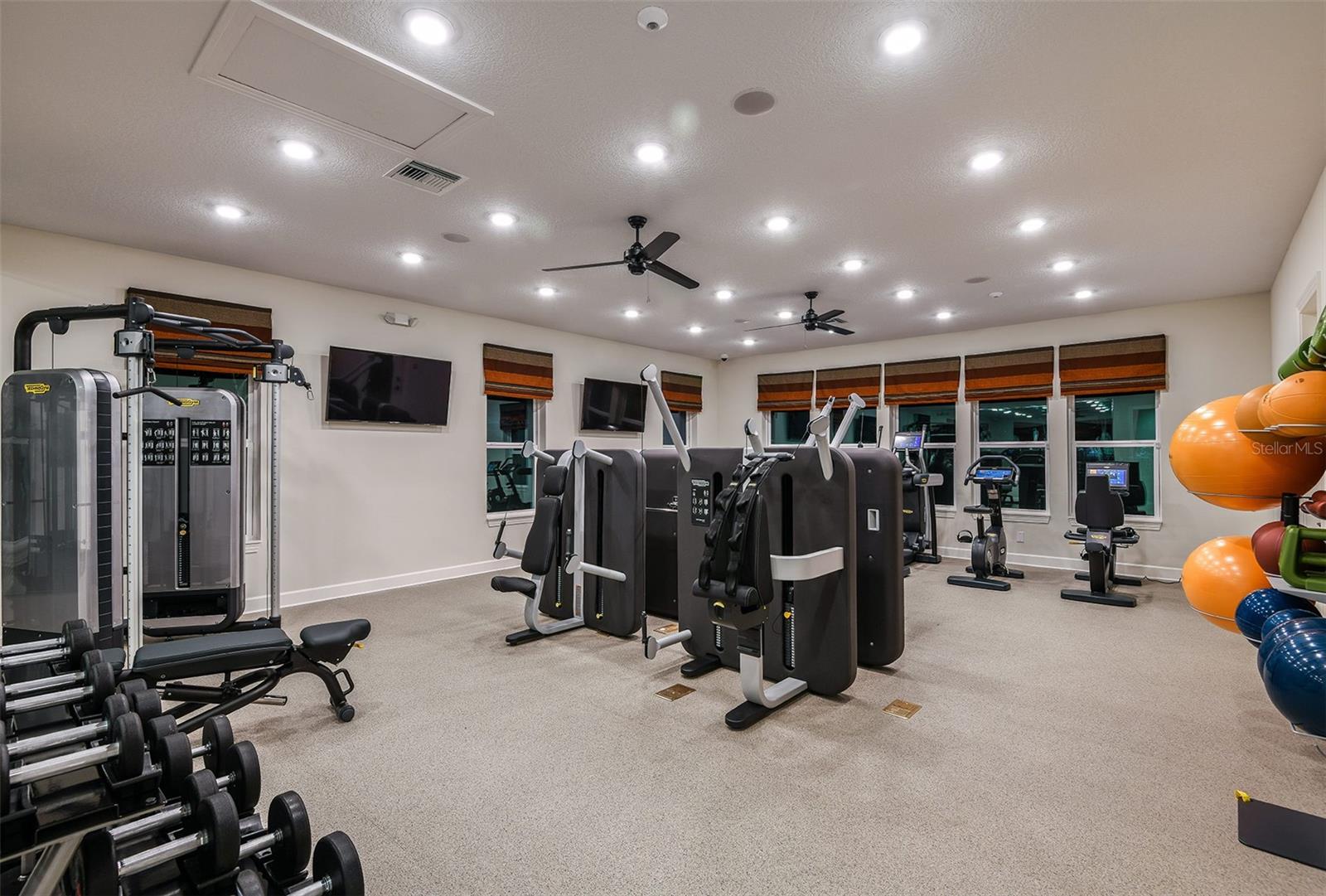 4th image of 7545 Laureate Blvd, ORLANDO, FL 32827