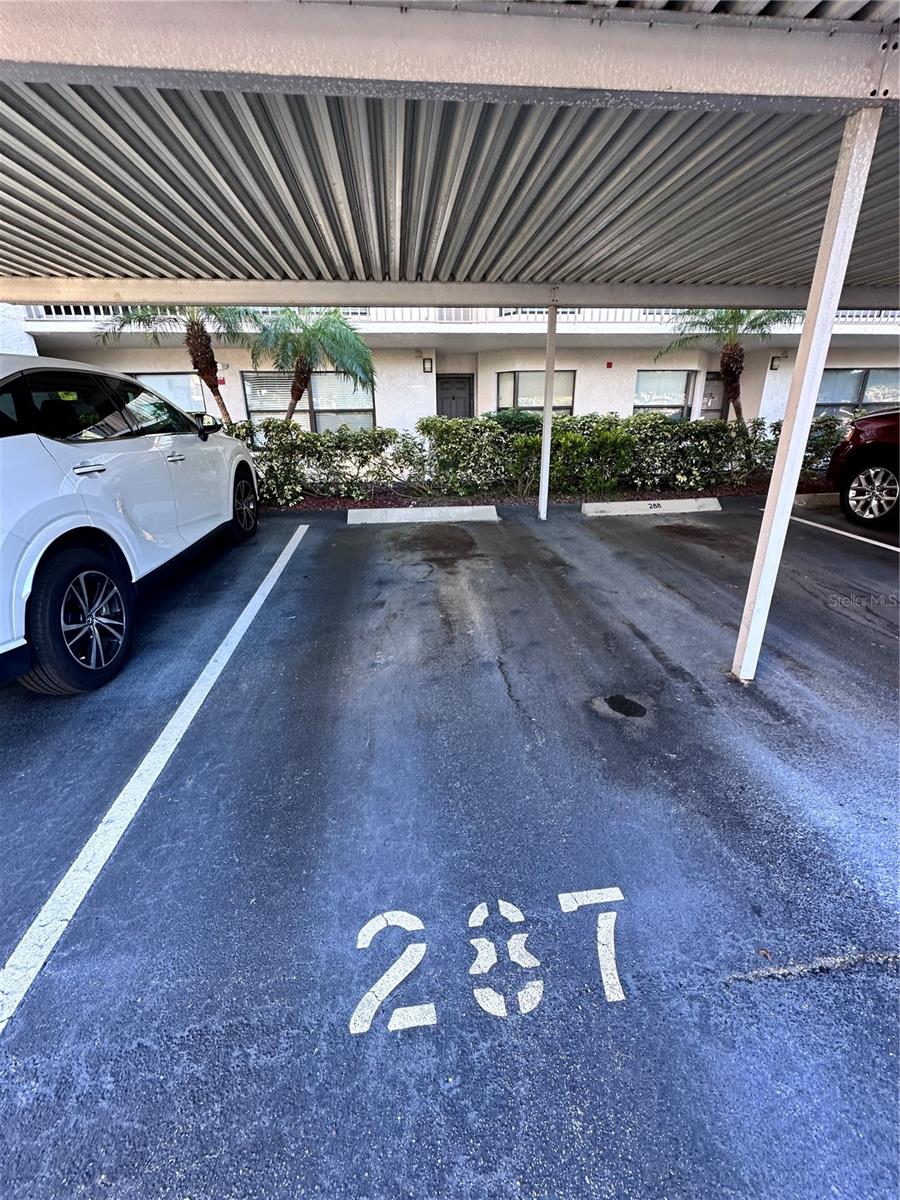 Homes for sale in St Petersburg, FL | 1332 Pasadena Ave S #102, St Petersburg, FL 33707 | MLS# TB8422843