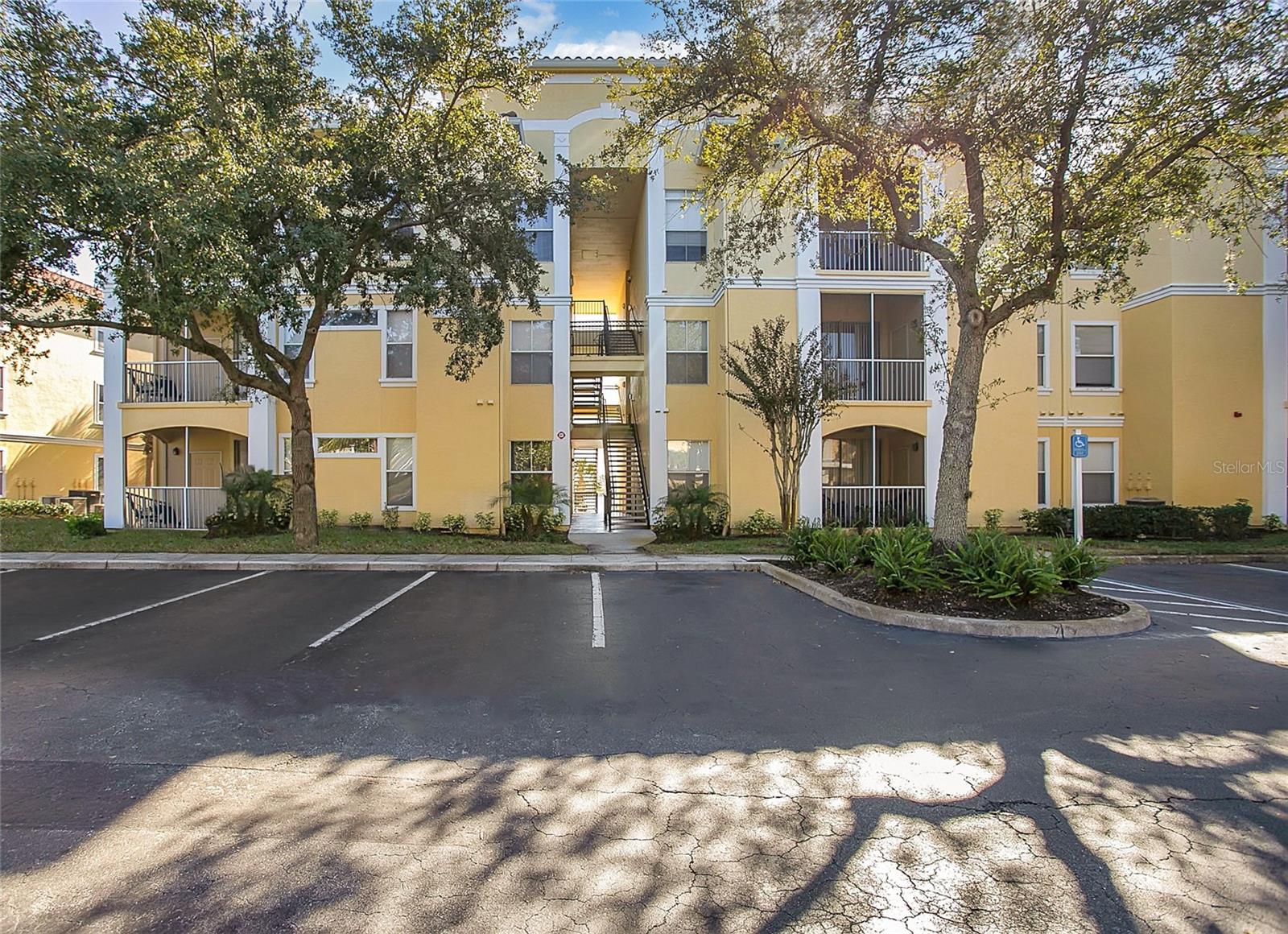 Homes for sale in Maitland, FL | 1125 Lake Shadow Cir #5305, Maitland, FL 32751 | MLS# O6343391