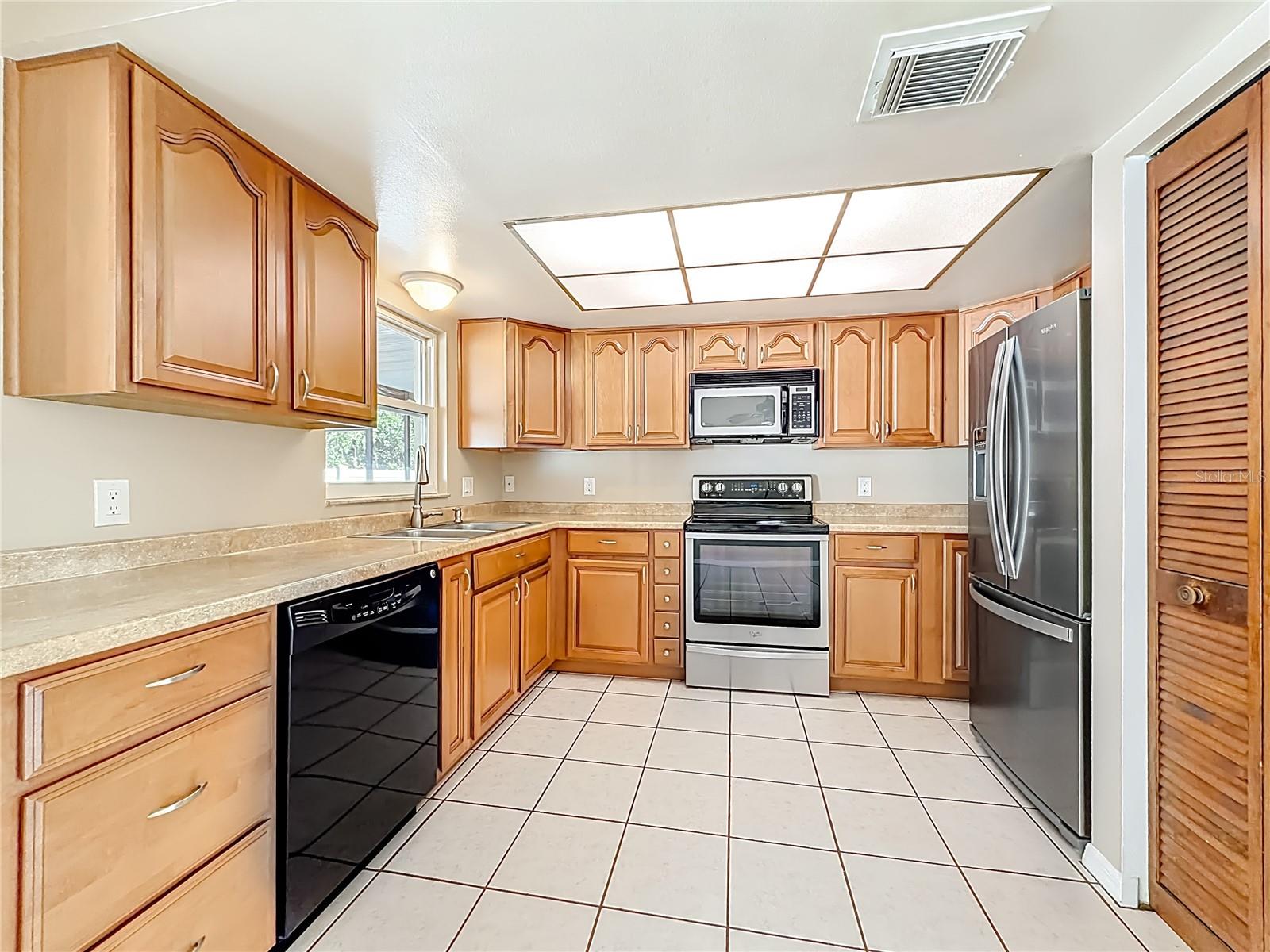 Homes for sale in Kissimmee, FL | 669 Milan Dr, Kissimmee, FL 34758 | MLS# G5102028