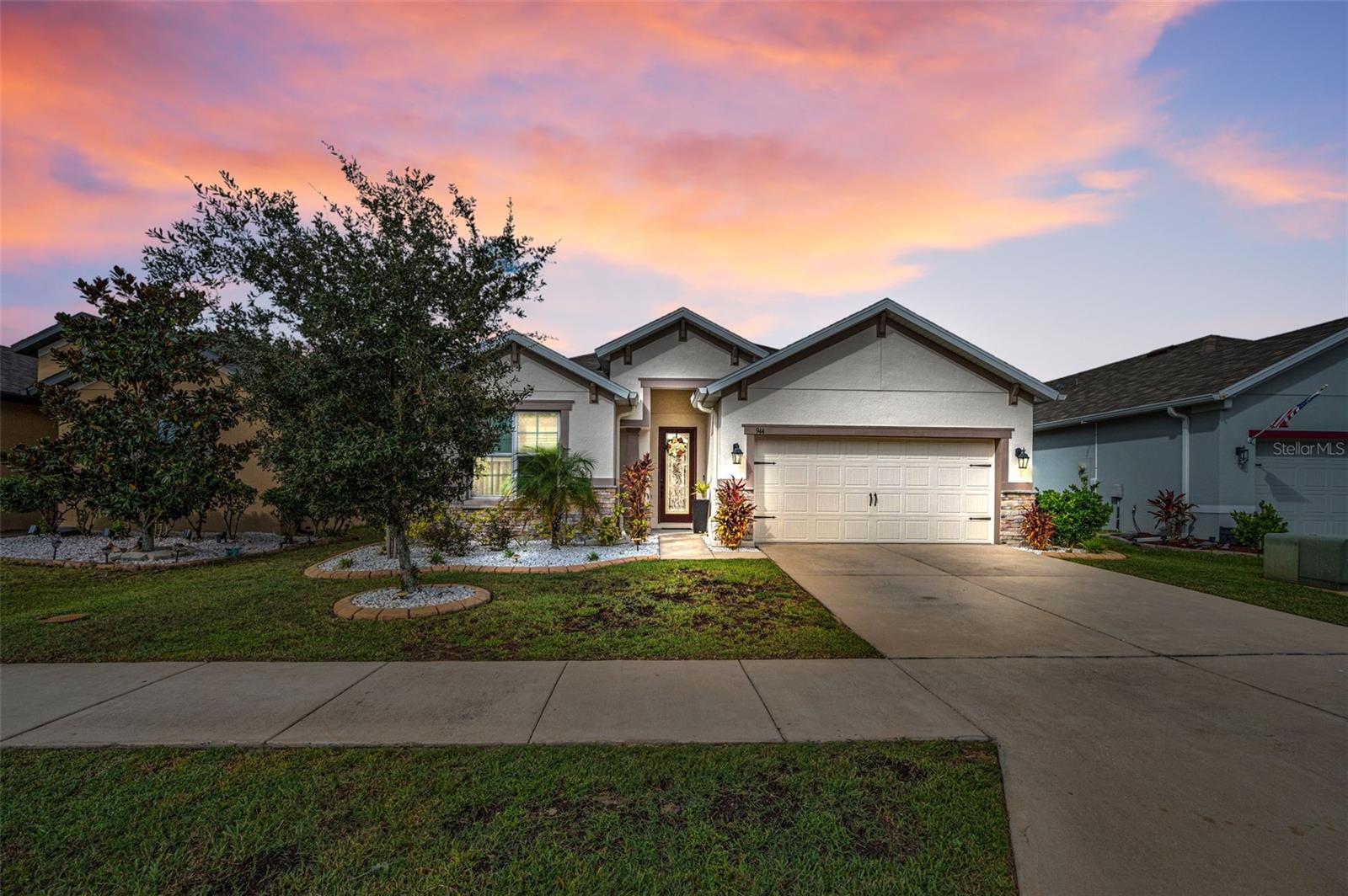 Homes for sale in Spring Hill, FL | 944 Old Windsor Way, Spring Hill, FL 34609 | MLS# TB8432397