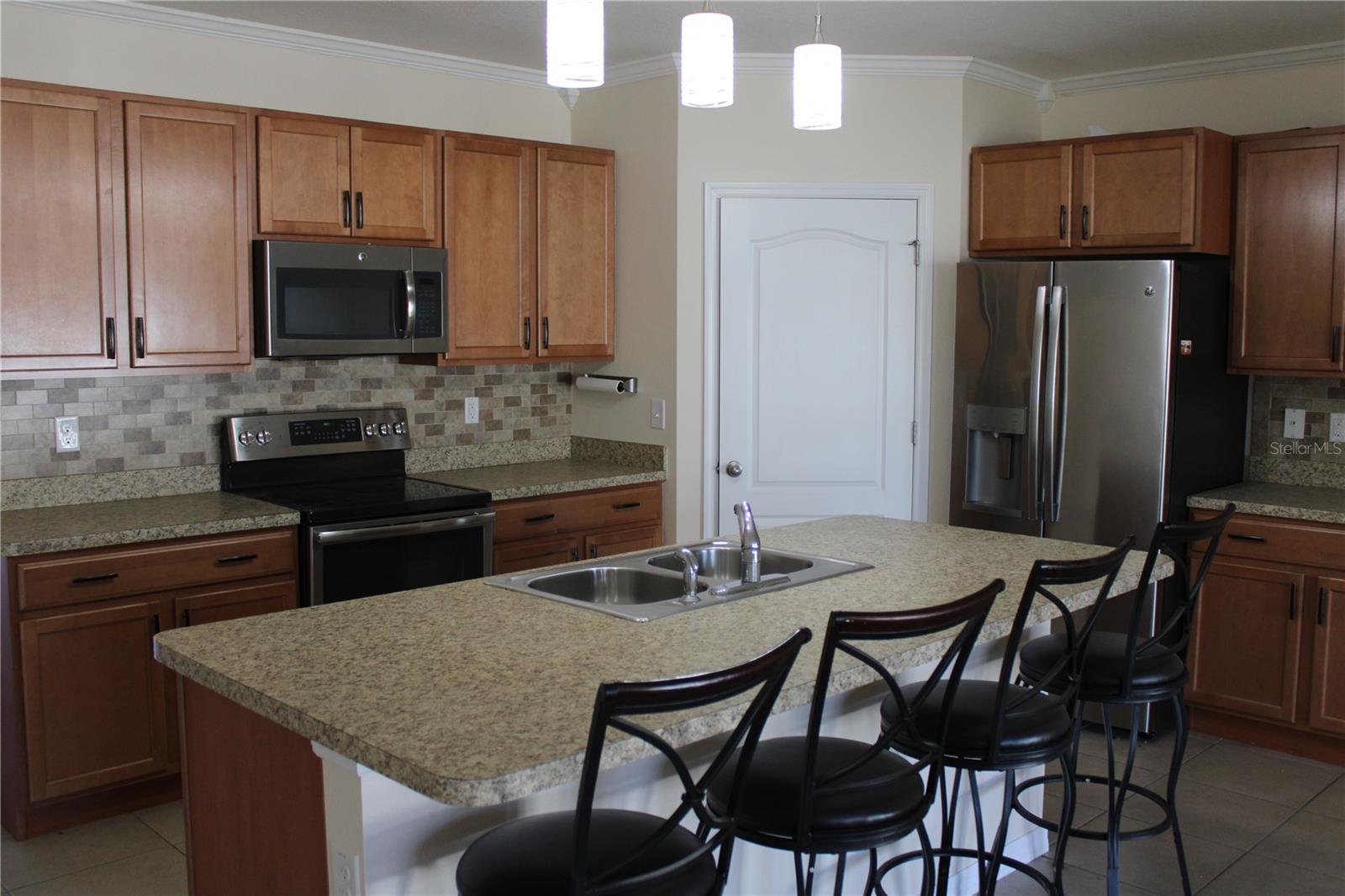 Homes for sale in Bradenton, FL | 5257 E 11Th, Bradenton, FL 34203 | MLS# A4667181