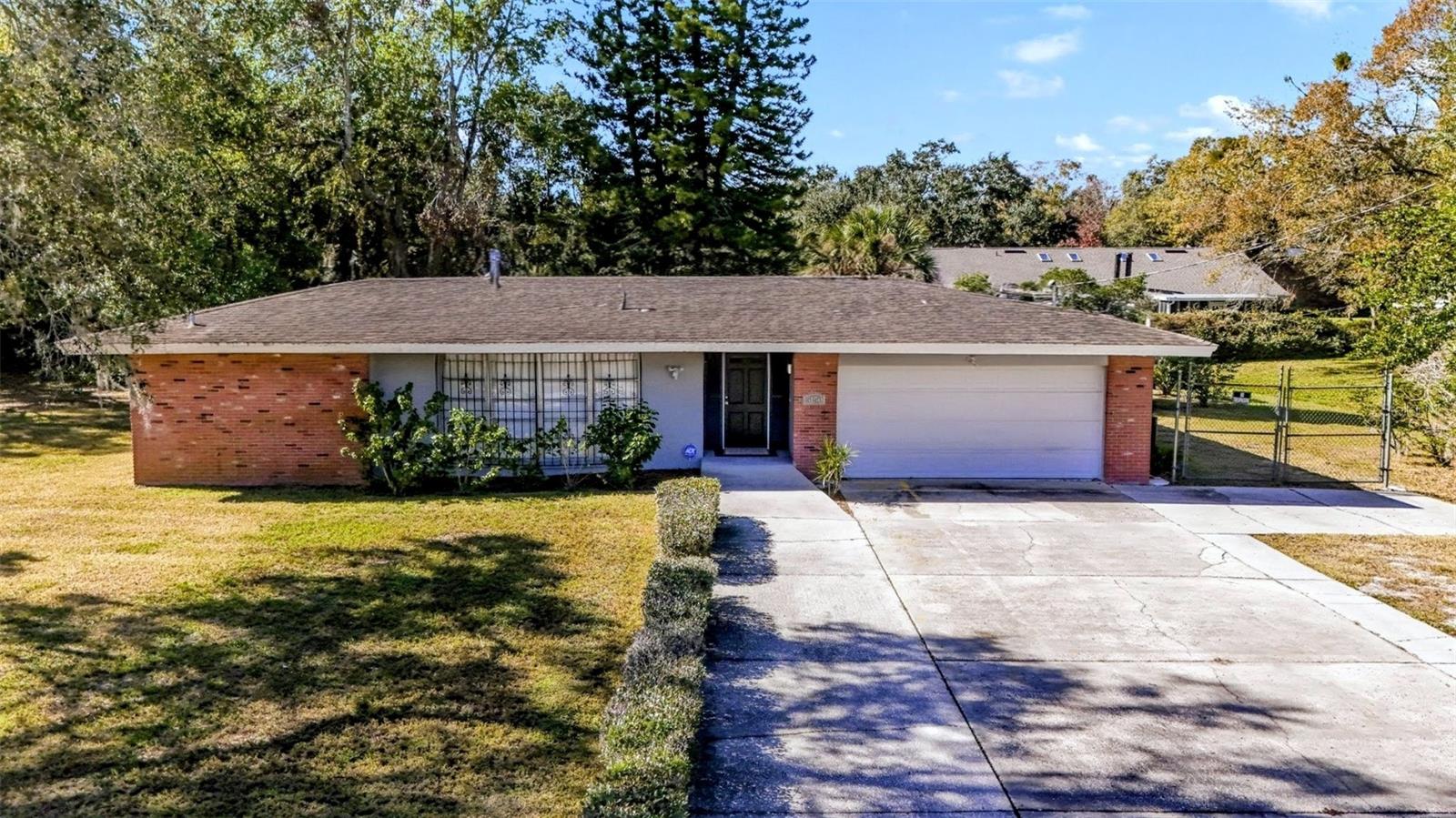 Homes for sale in Winter Park, FL | 5150 Old Howell Branch Rd, Winter Park, FL 32792 | MLS# O6349637