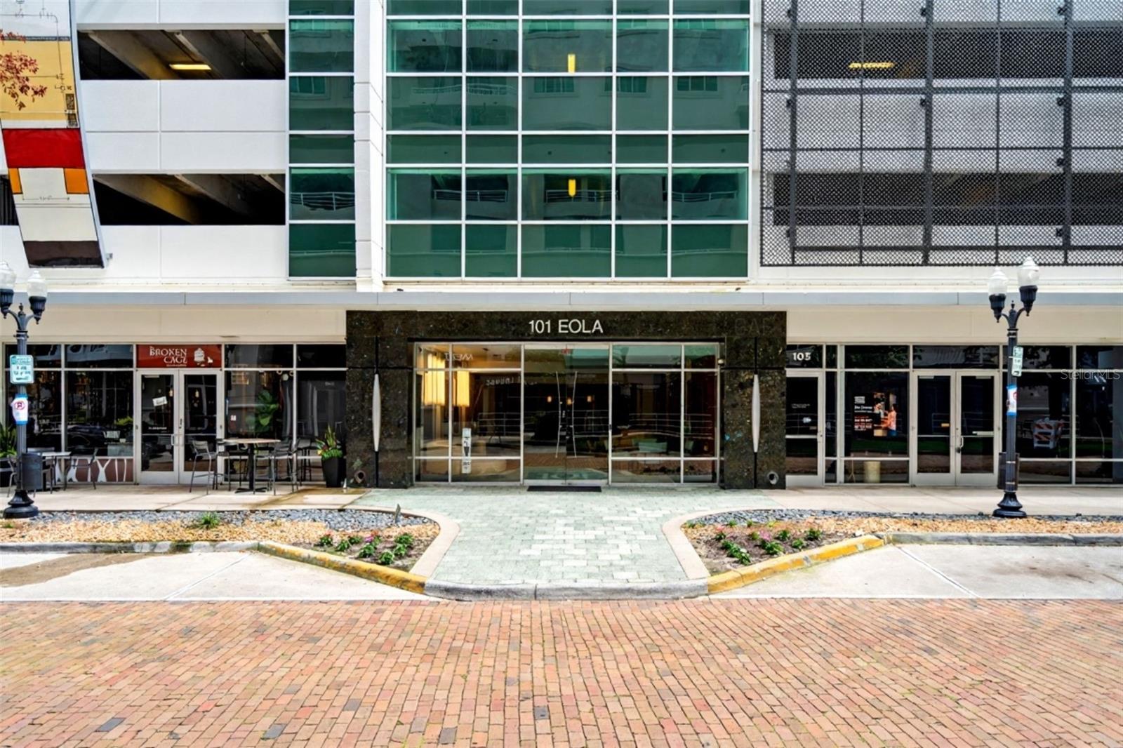 Homes for sale in Orlando, FL | 101 S Eola Dr #1207, Orlando, FL 32801 | MLS# O6350528