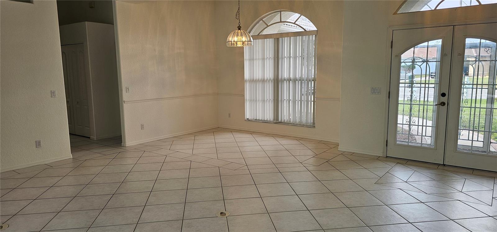 Homes for sale in Venice, FL | 1152 Deardon Dr, Venice, FL 34292 | MLS# A4668002