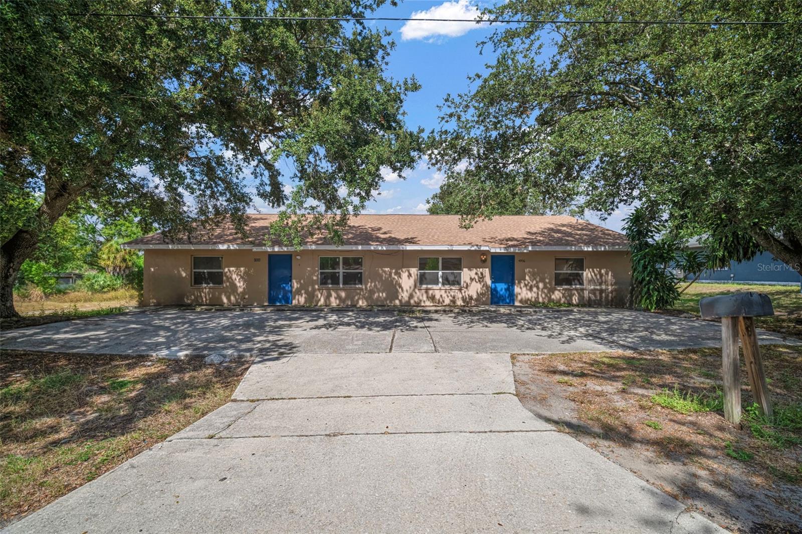 Homes for sale in Tampa, FL | 4906 E Idlewild Ave, Tampa, FL 33610 | MLS# TB8437499