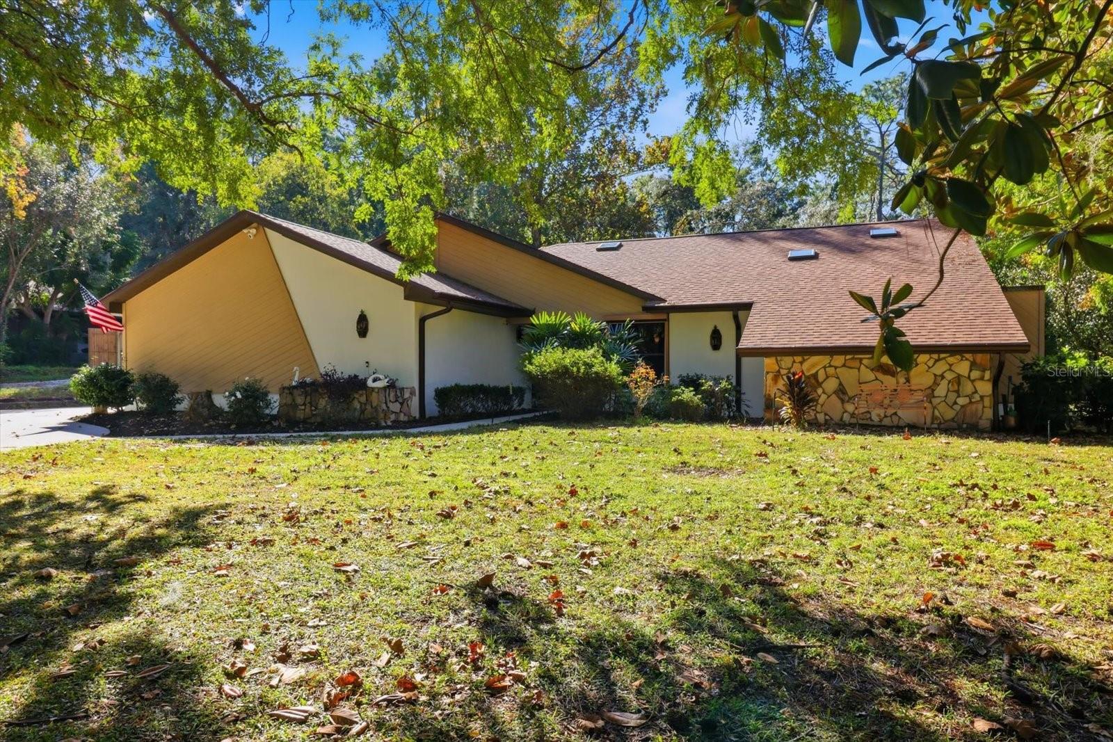 Homes for sale in Lecanto, FL | 2770 W Antioch Ln, Lecanto, FL 34461 | MLS# OM711906