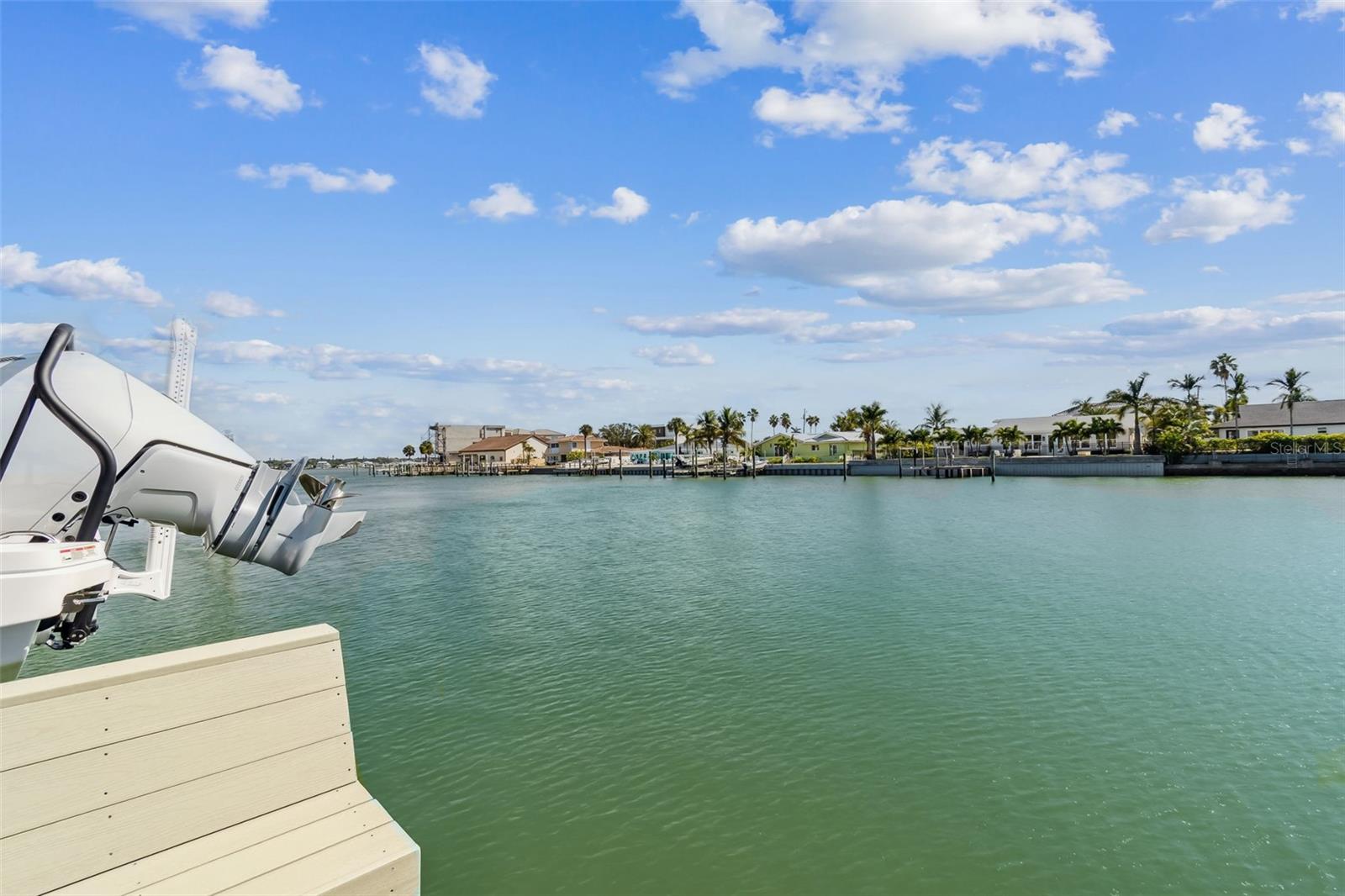 39th image of 320 Belle Isle Ave, Belleair Beach, FL 33786 | MLS# TB8440328