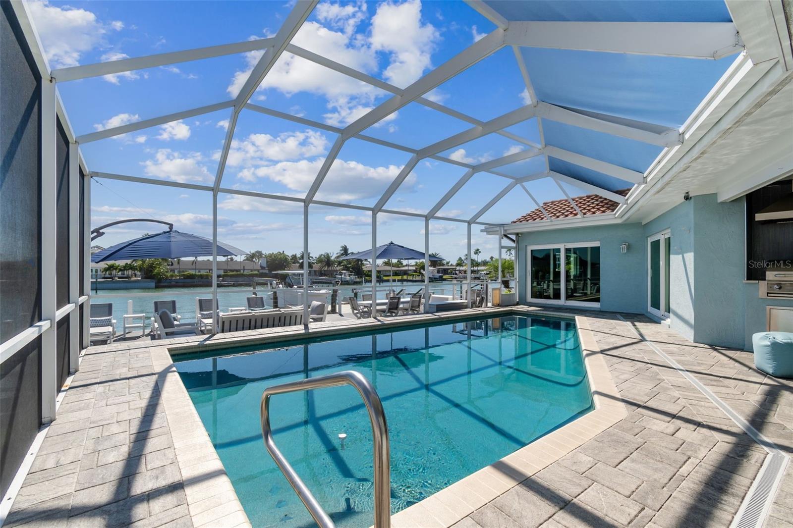 5th image of 320 Belle Isle Ave, Belleair Beach, FL 33786 | MLS# TB8440328