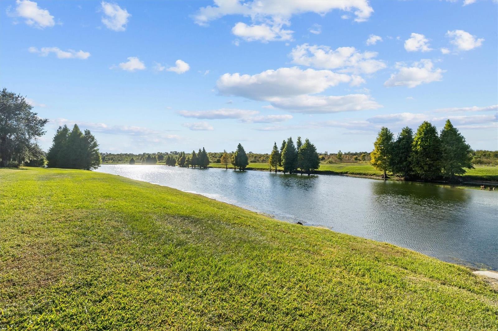 Homes for sale in Lakeland, FL | 4056 Sunset Lake Dr, Lakeland, FL 33810 | MLS# L4956768