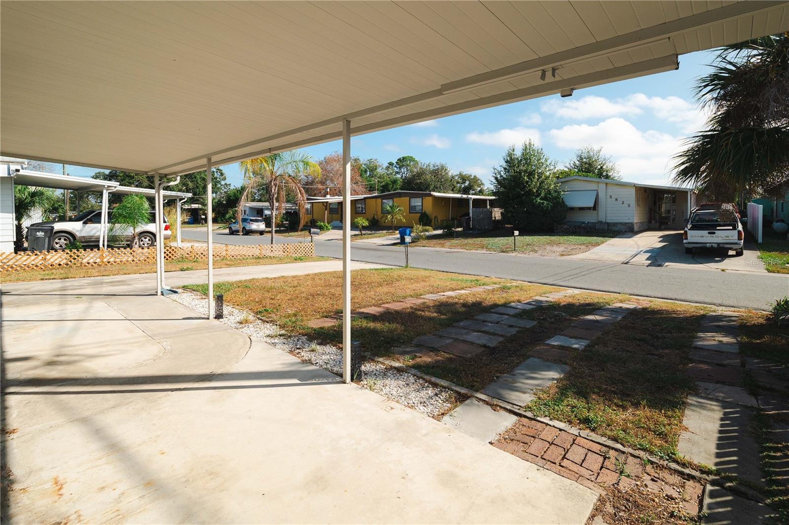 Homes for sale in Tampa, FL | 5826 Portsmouth Dr, Tampa, FL 33615 | MLS# TB8440678