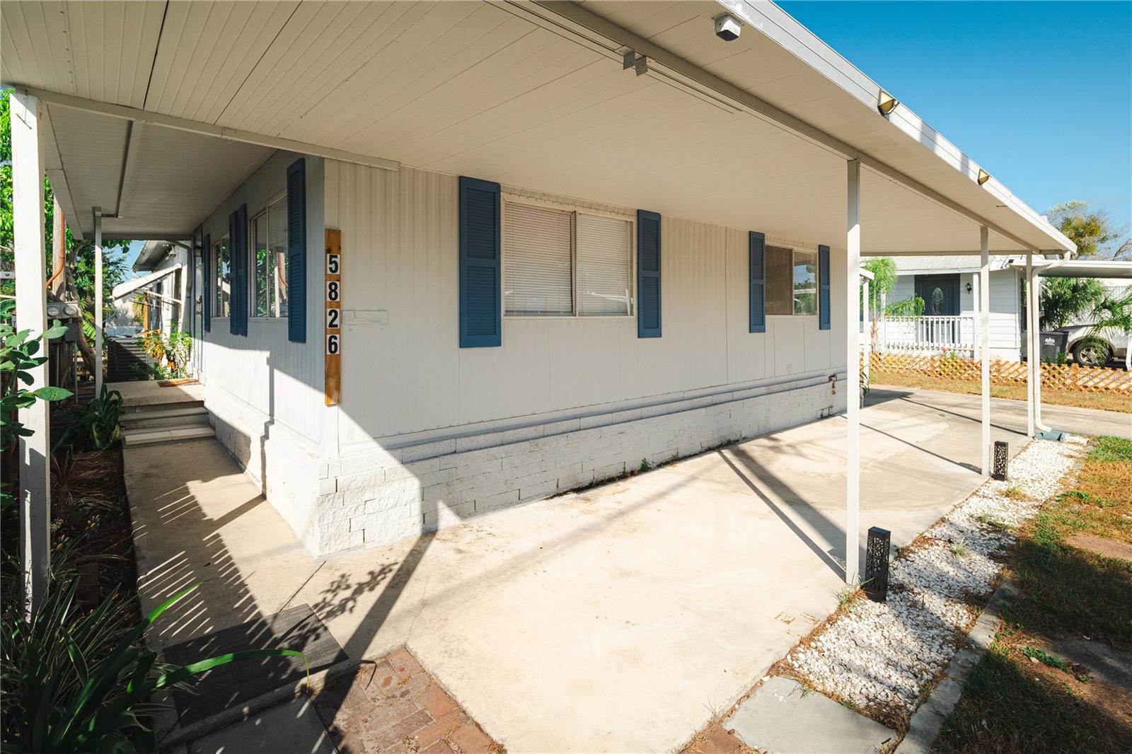 Homes for sale in Tampa, FL | 5826 Portsmouth Dr, Tampa, FL 33615 | MLS# TB8440678