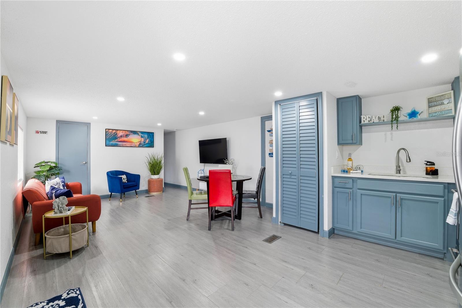 Homes for sale in Tampa, FL | 5826 Portsmouth Dr, Tampa, FL 33615 | MLS# TB8440678