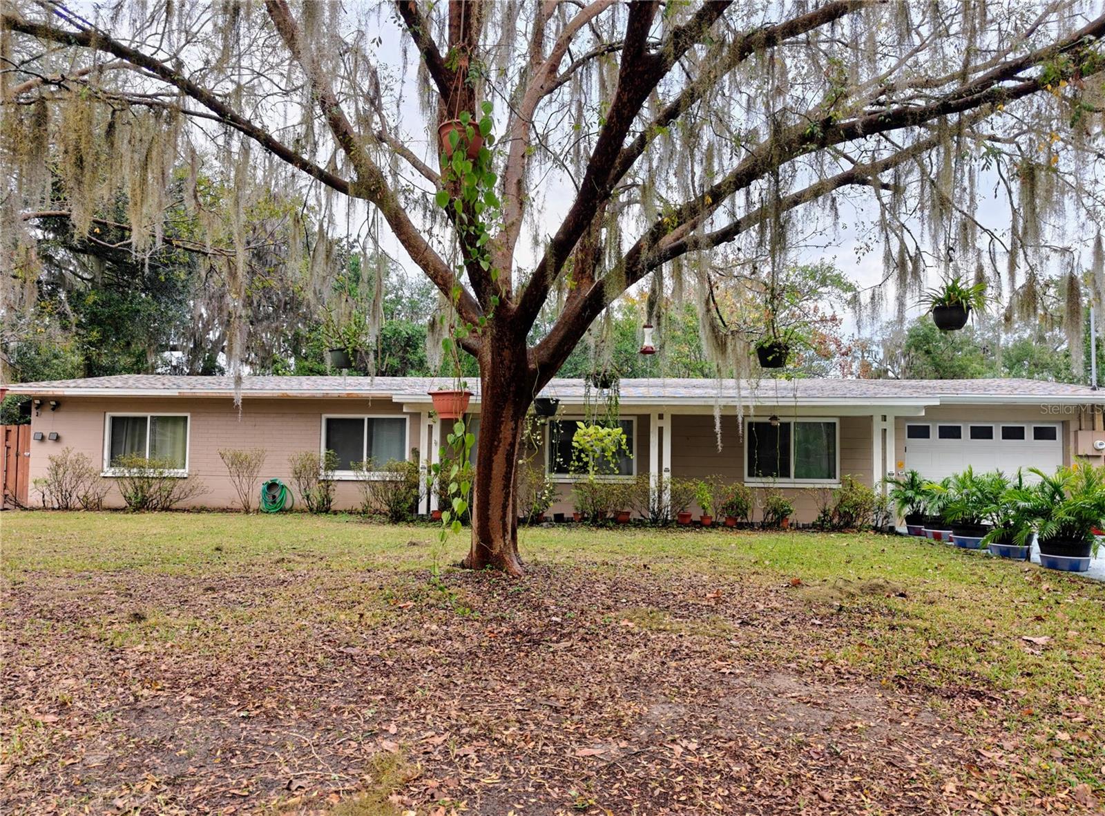 Homes for sale in Gainesville, FL | 2305 Nw 48th Terrace W, Gainesville, FL 32606 | MLS# GC534941