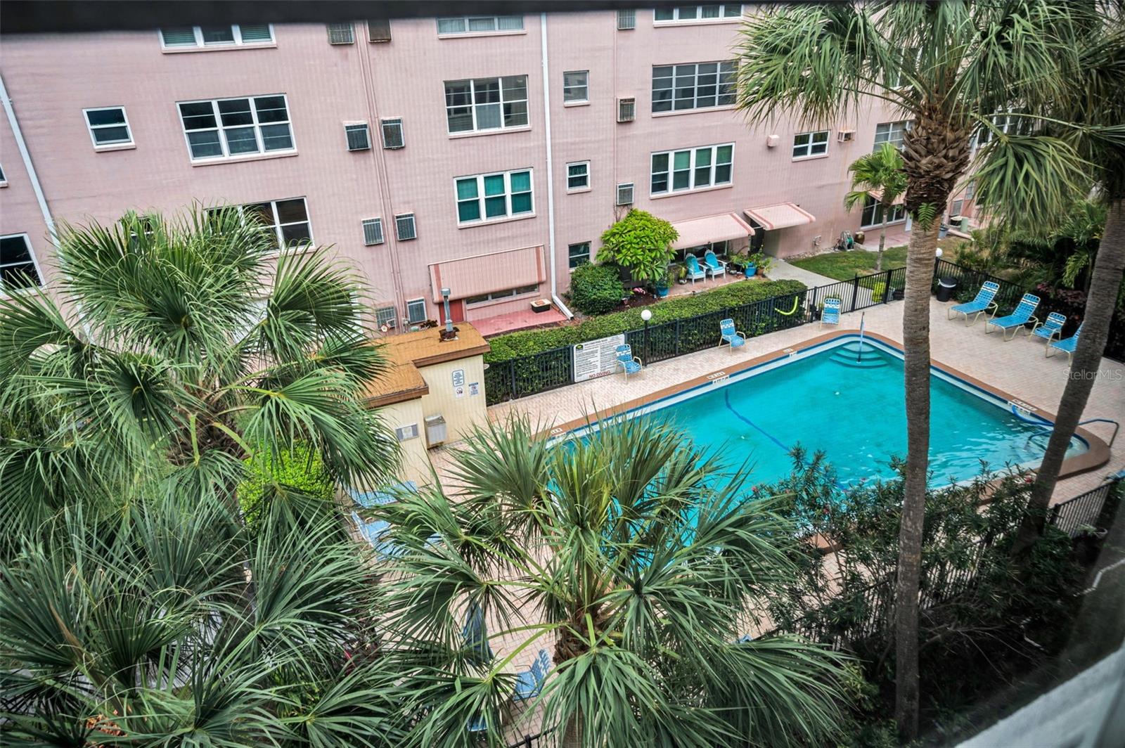 4th image of 5501 80Th St N #405, Saint Petersburg, FL 33709 | MLS# TB8442006