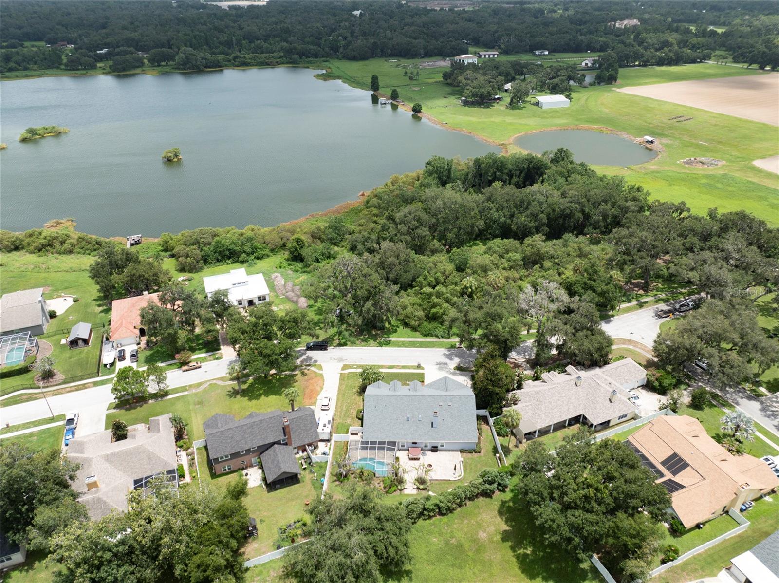 3rd image of 504 Covington Park St, Seffner, FL 33584 | MLS# TB8442434