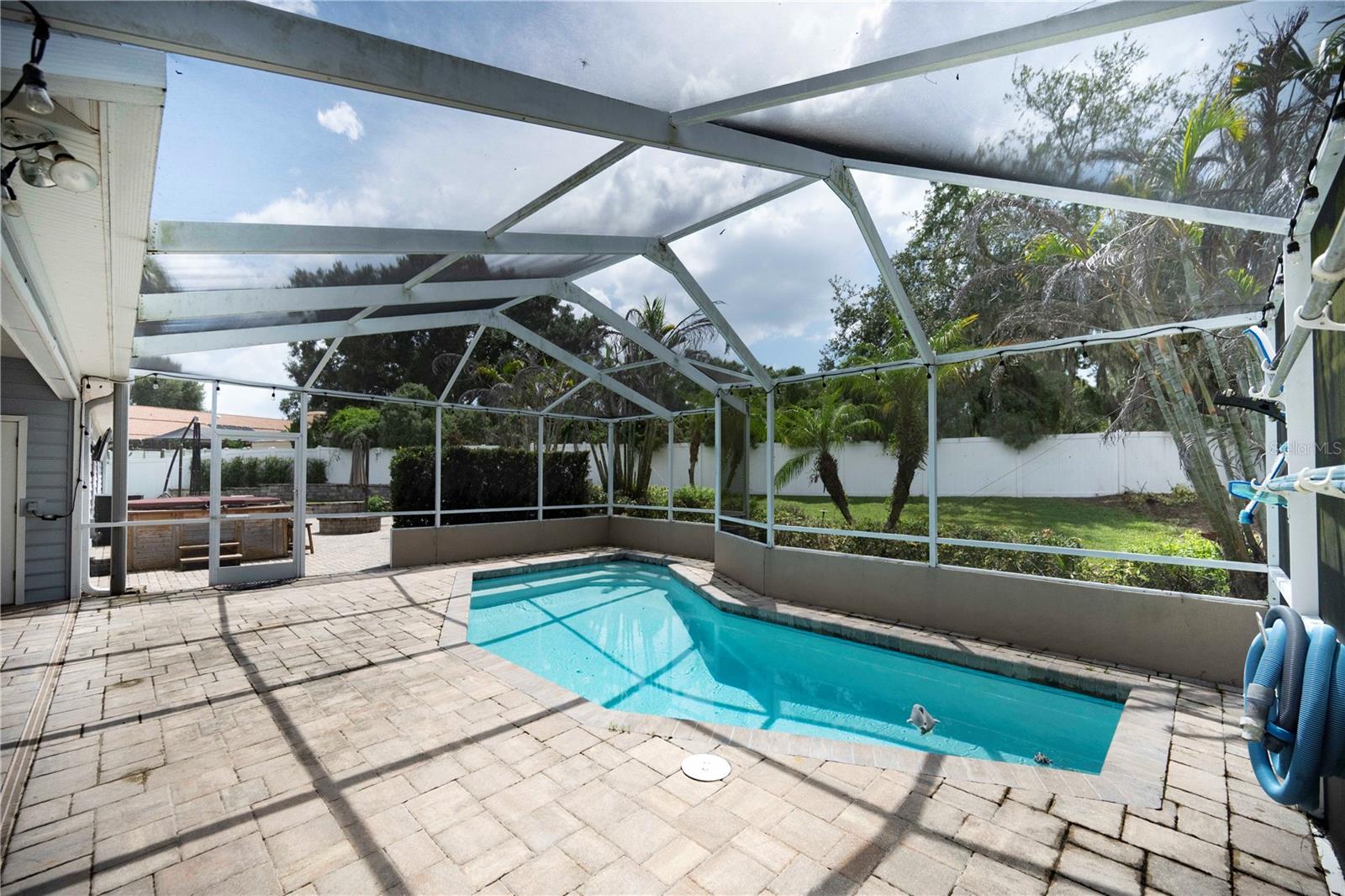 4th image of 504 Covington Park St, Seffner, FL 33584 | MLS# TB8442434