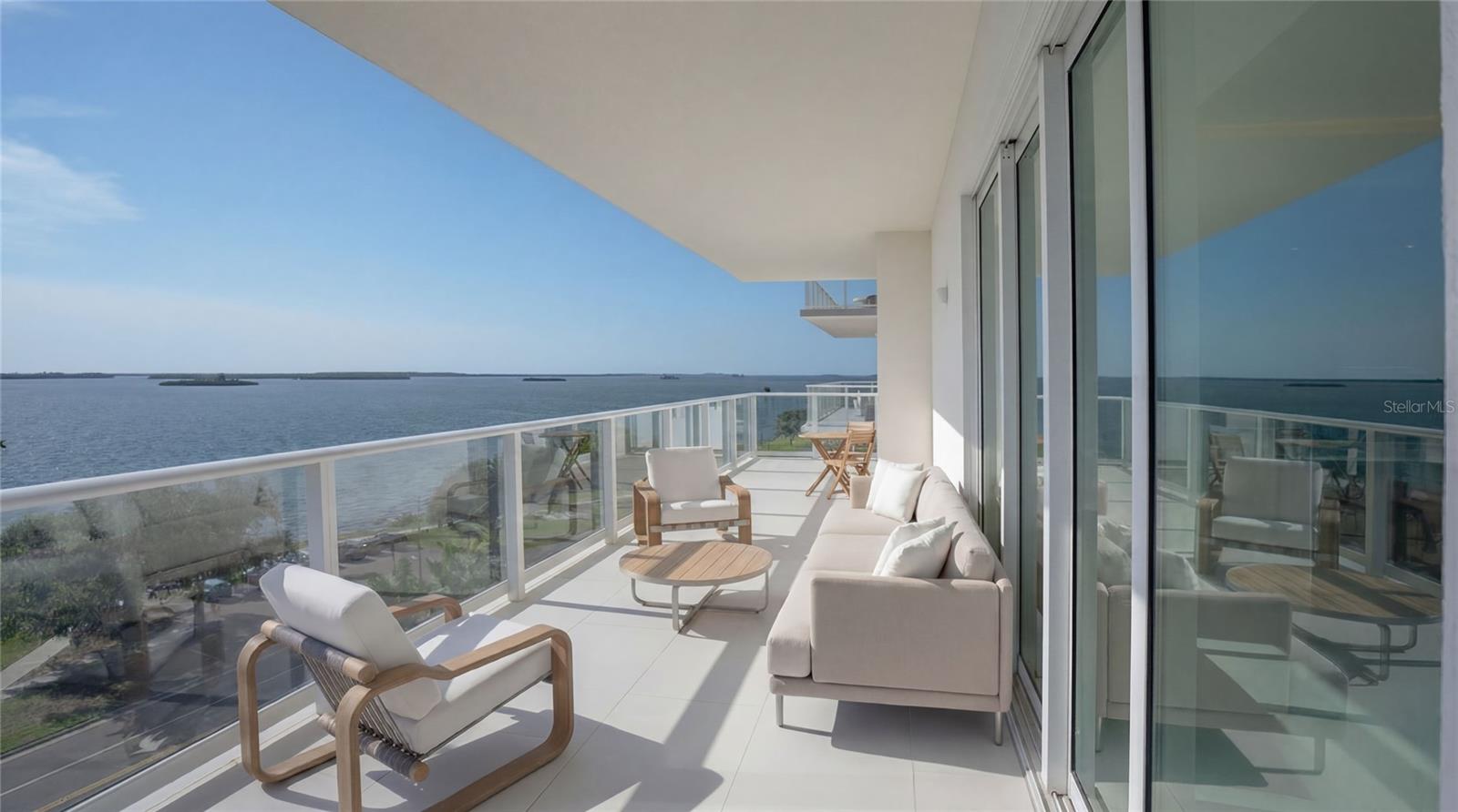 Homes for sale in Clearwater, FL | 1020 Sunset Point Rd #609, Clearwater, FL 33755 | MLS# TB8443418