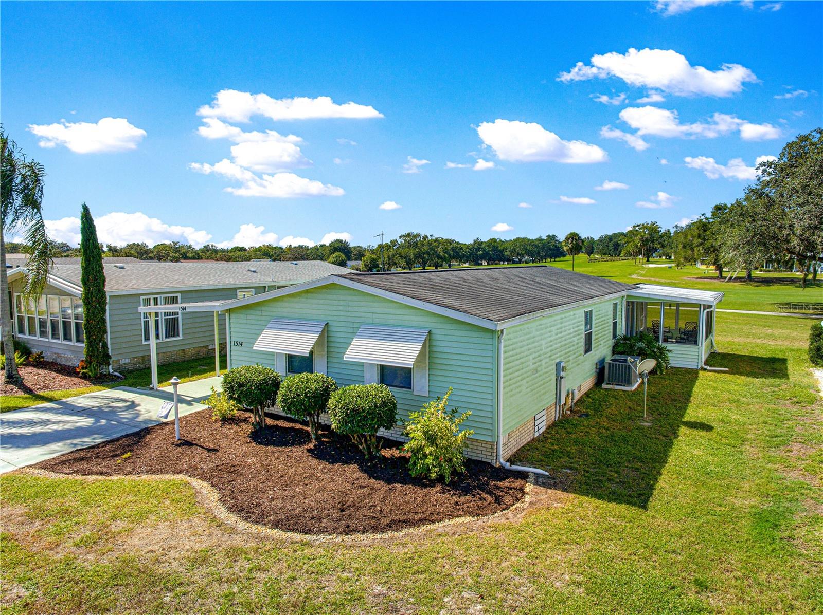 Homes for sale in Lady Lake, FL | 1514 E Schwartz Blvd, Lady Lake, FL 32159 | MLS# G5103972