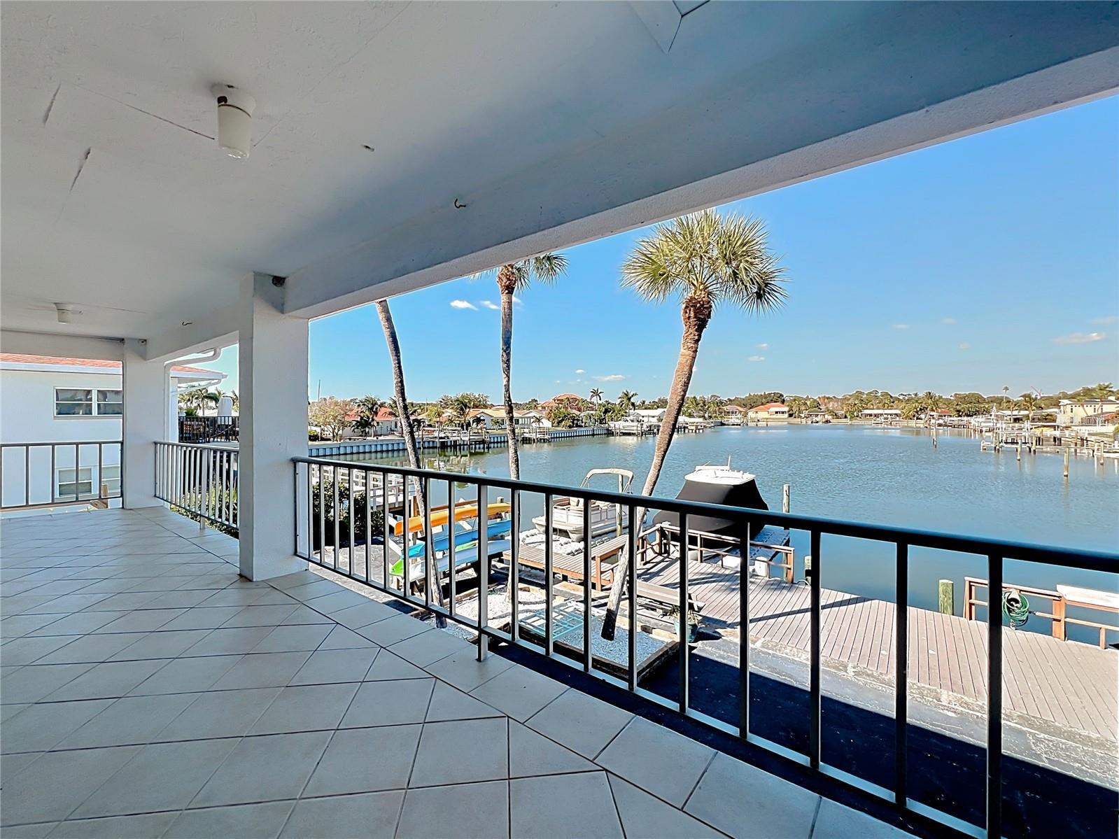 Homes for sale in Saint Petersburg, FL | 3717 46th Ave S #11, Saint Petersburg, FL 33711 | MLS# TB8445735