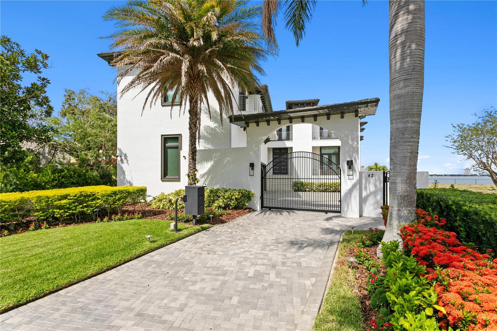 1st image of 82 Martinique Ave, Tampa, FL 33606 | MLS# TB8446032