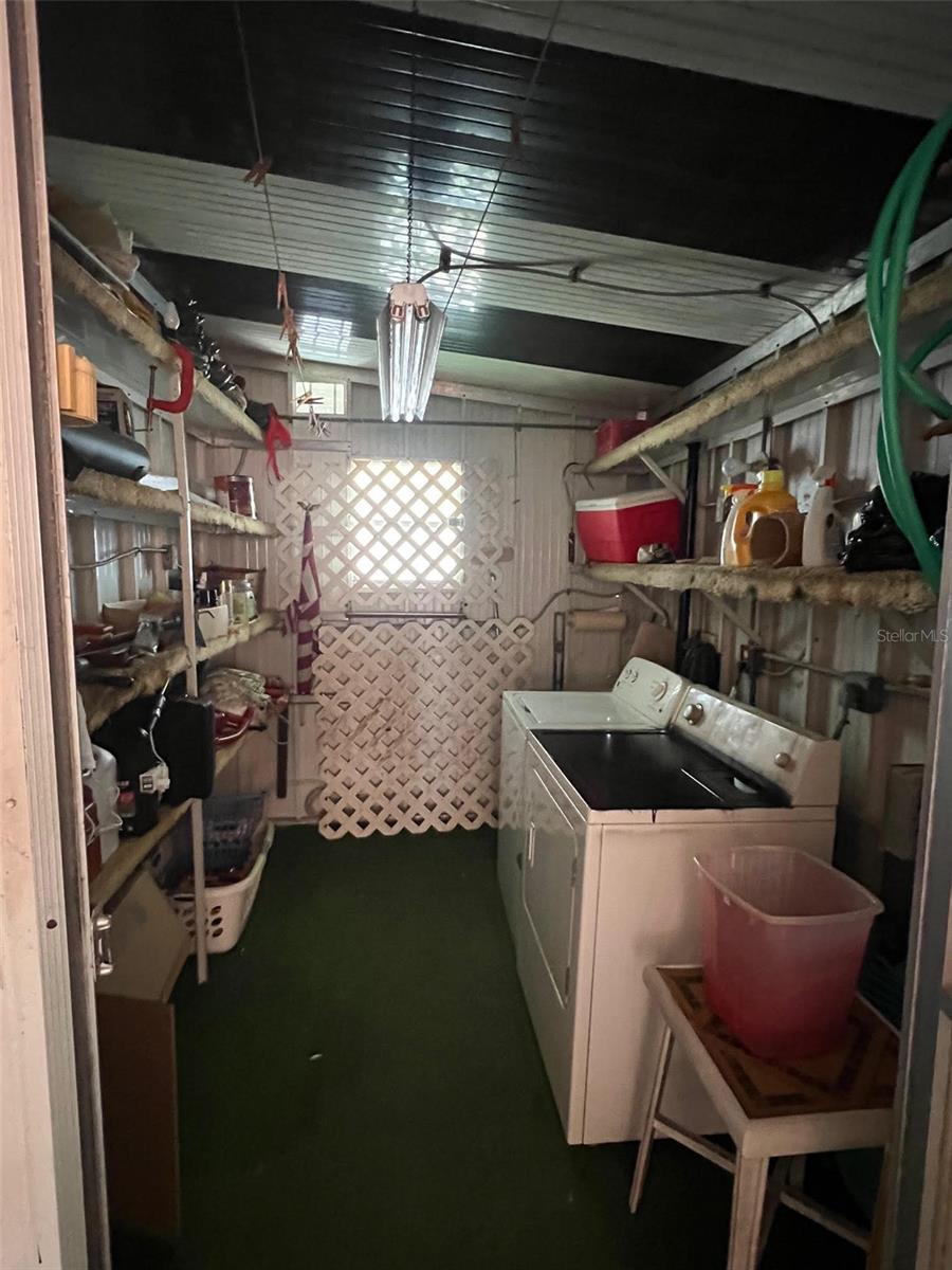 Homes for sale in Largo, FL | 41 Royal Palm Cir, Largo, FL 33778 | MLS# TB8446524