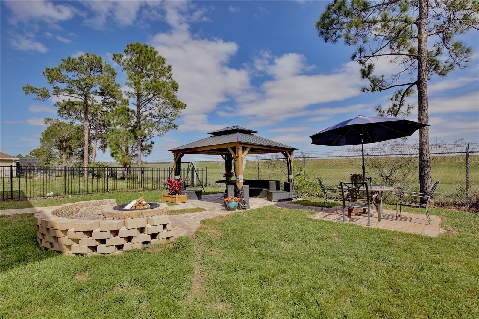 Homes for sale in De Bary, FL | 411 Lazio Cir, De Bary, FL 32713 | MLS# V4945839