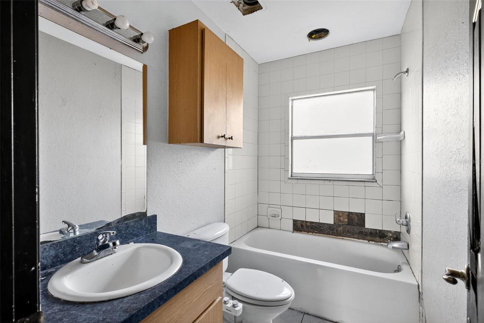 Homes for sale in Lakeland, FL | 1634 S Warren Ave, Lakeland, FL 33803 | MLS# O6359506