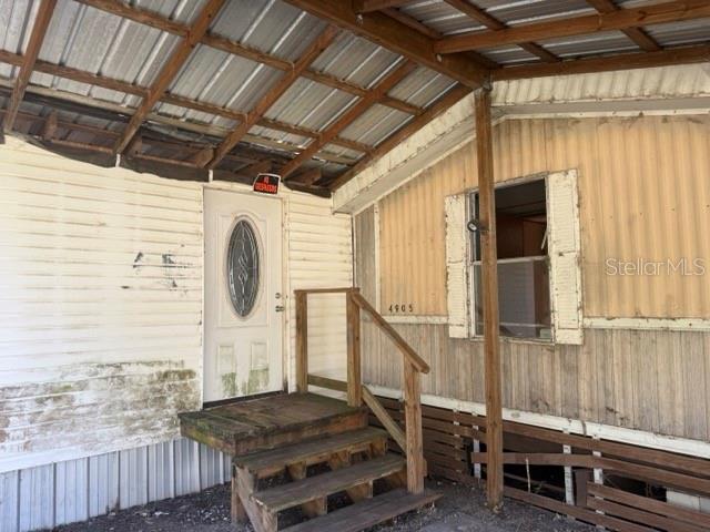 Homes for sale in Plant City, FL | 4905 Merrin Rd, Plant City, FL 33565 | MLS# TB8447135