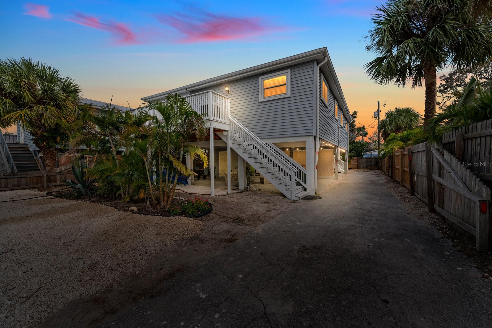 Homes for sale in Indian Rocks Beach, FL | 807 Gulf Blvd, Indian Rocks Beach, FL 33785 | MLS# TB8448060