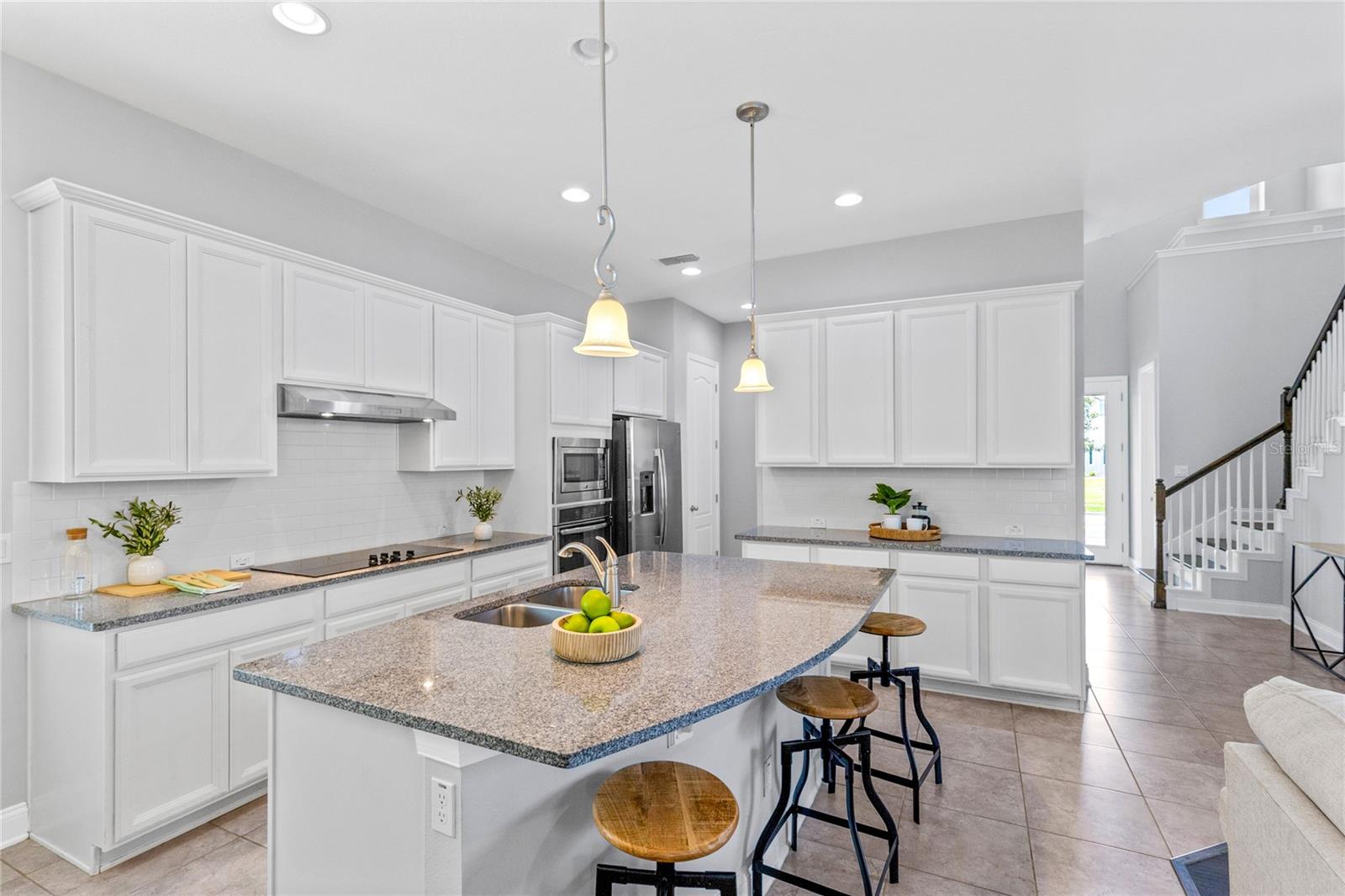 3rd image of 7749 Laureate Blvd, Orlando, FL 32827 | MLS# O6361936