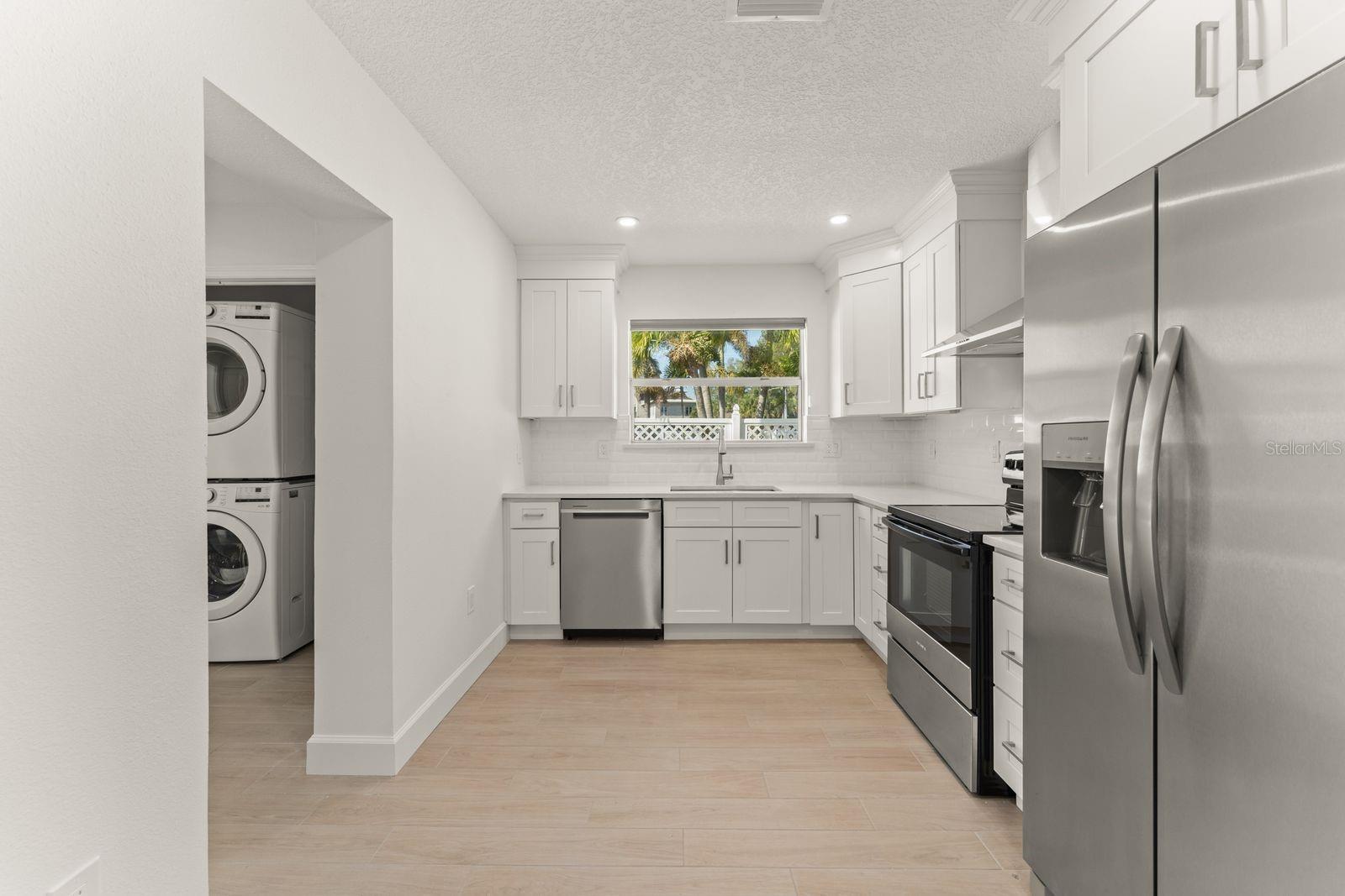 5th image of 107 4Th St, Belleair Beach, FL 33786 | MLS# O6363185