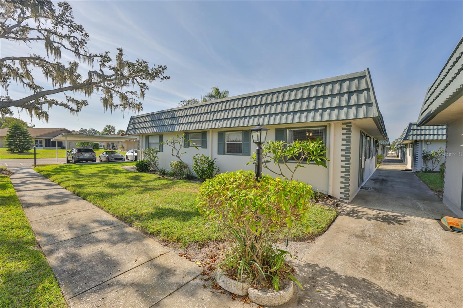 Homes for sale in Sun City Center, FL | 1811 Bedford Ln #153, Sun City Center, FL 33573 | MLS# TB8452497