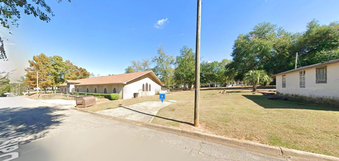 Homes for sale in Tallahassee, FL | 2141 Daisy St, Tallahassee, FL 32310 | MLS# A4674341