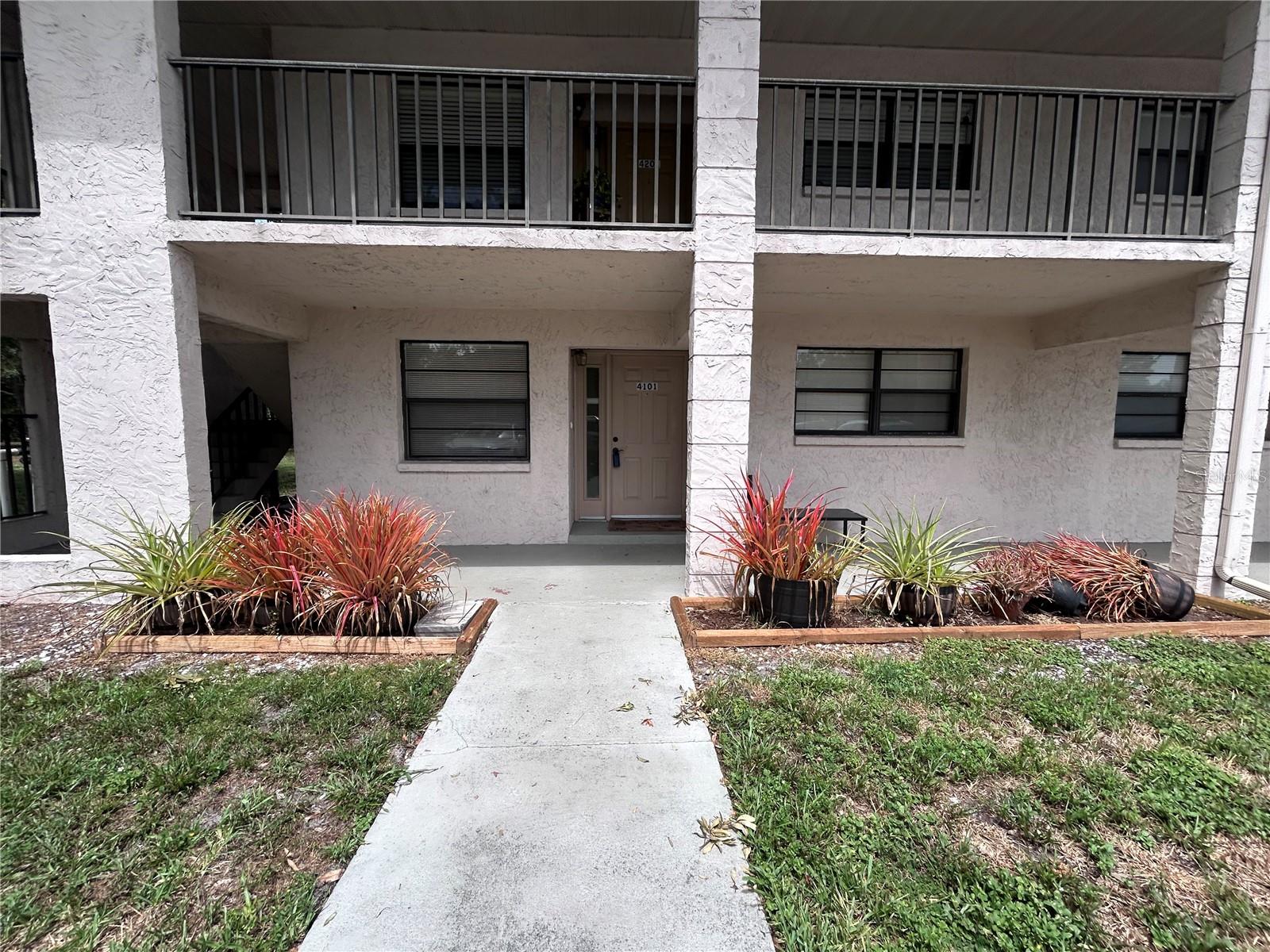 1st image of 2275 62nd Ave N #101, St Petersburg, FL 33702 | MLS# TB8455270