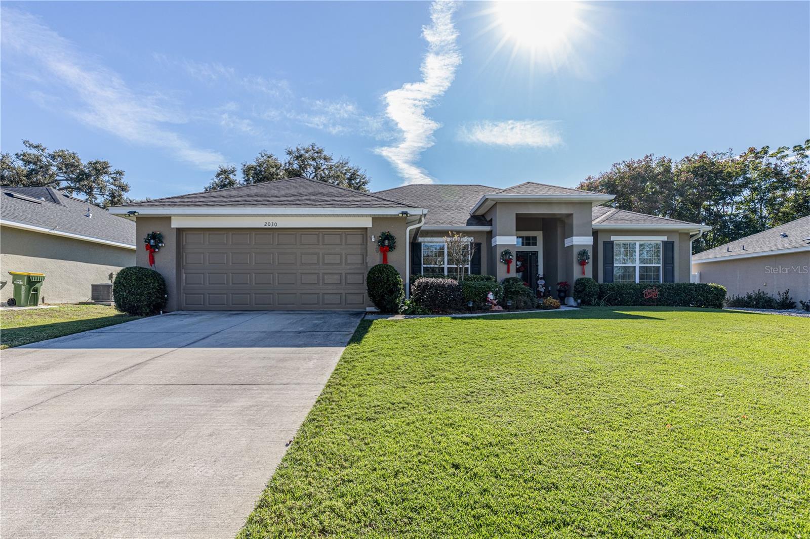 Homes for sale in Leesburg, FL | 2030 Angel Fish Loop, Leesburg, FL 34748 | MLS# G5105518