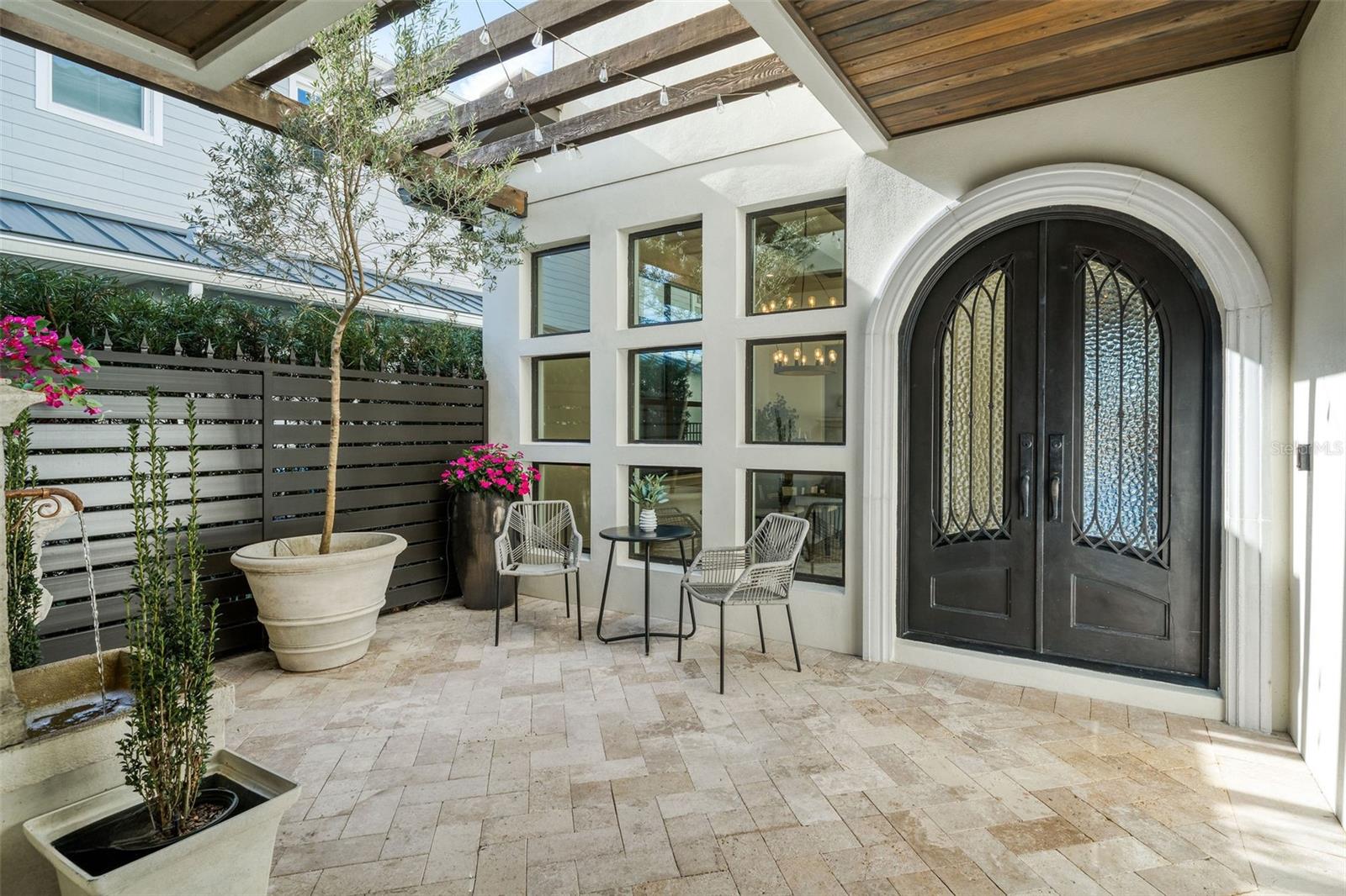 Homes for sale in Winter Park, FL | 560 Country Club Dr, Winter Park, FL 32789 | MLS# O6367721