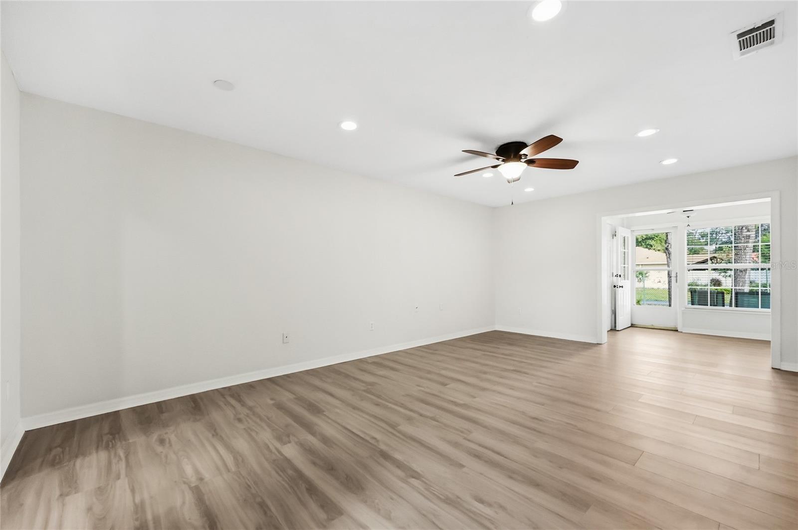 Homes for sale in Deland, FL | 249 N Hill Ave #30, Deland, FL 32724 | MLS# V4946364