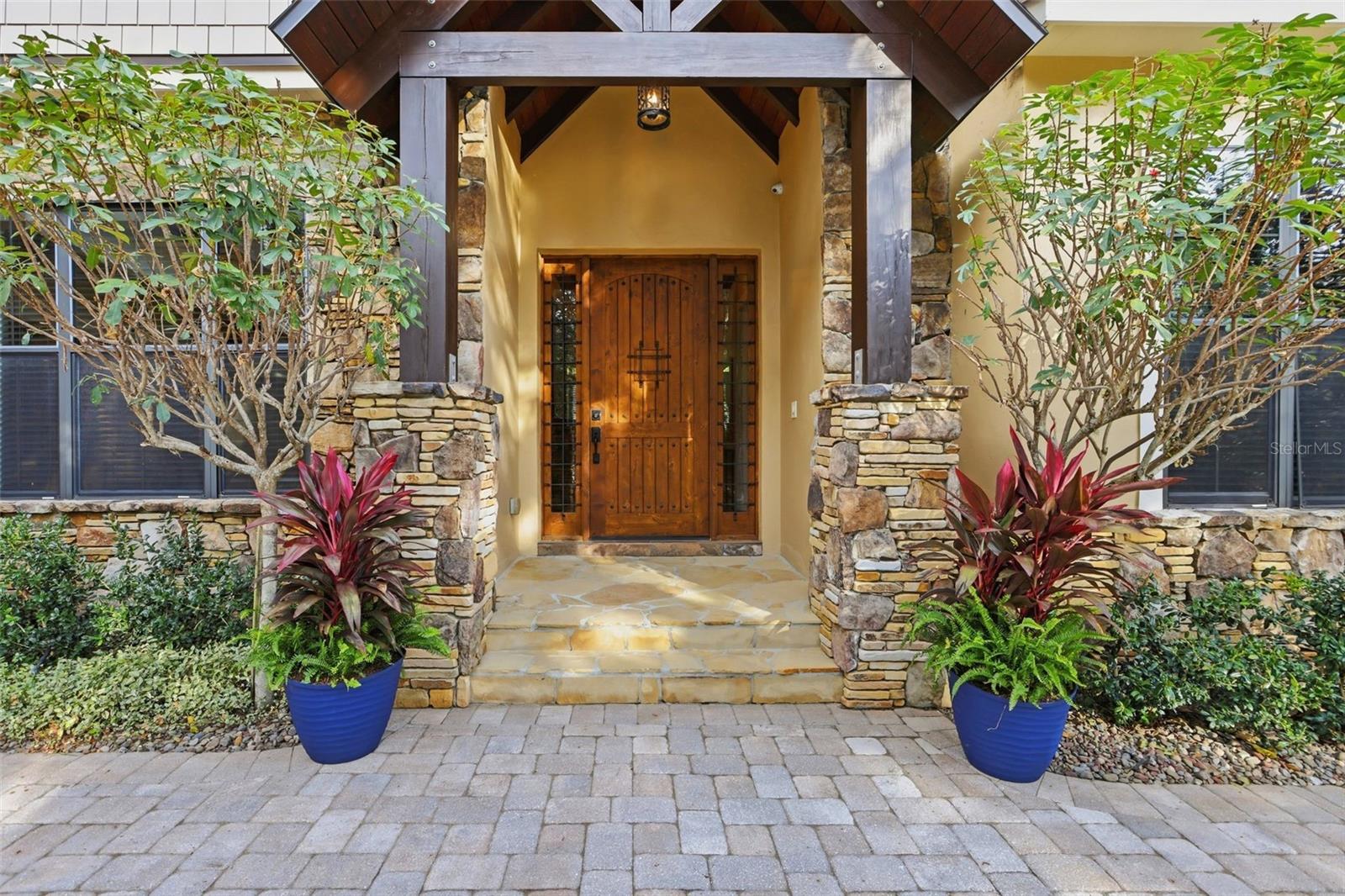 Homes for sale in Windermere, FL | 713 Main St, Windermere, FL 34786 | MLS# O6368185