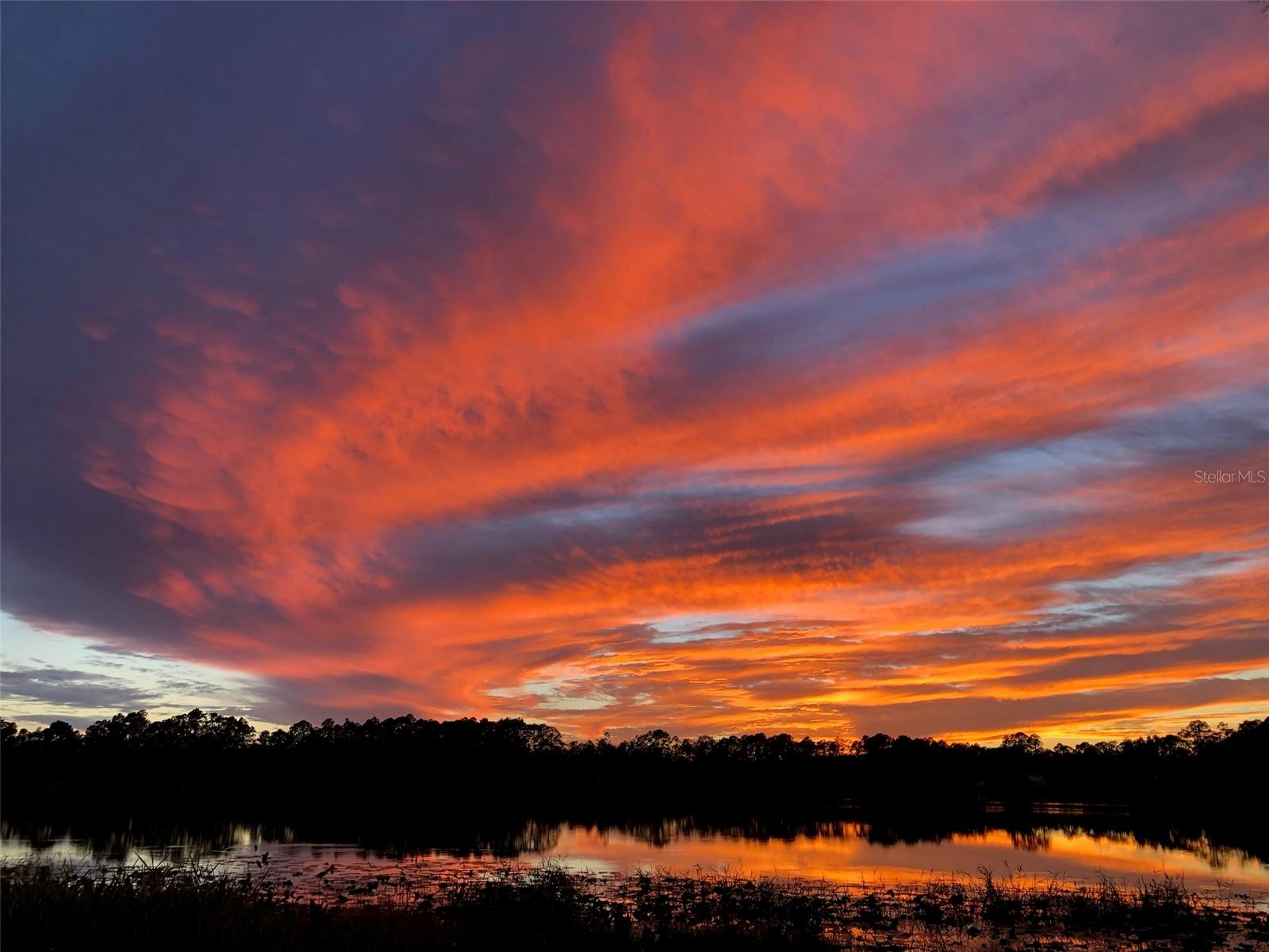Homes for sale in Hawthorne, FL | 161 Riley Lake Dr, Hawthorne, FL 32640 | MLS# OM715297