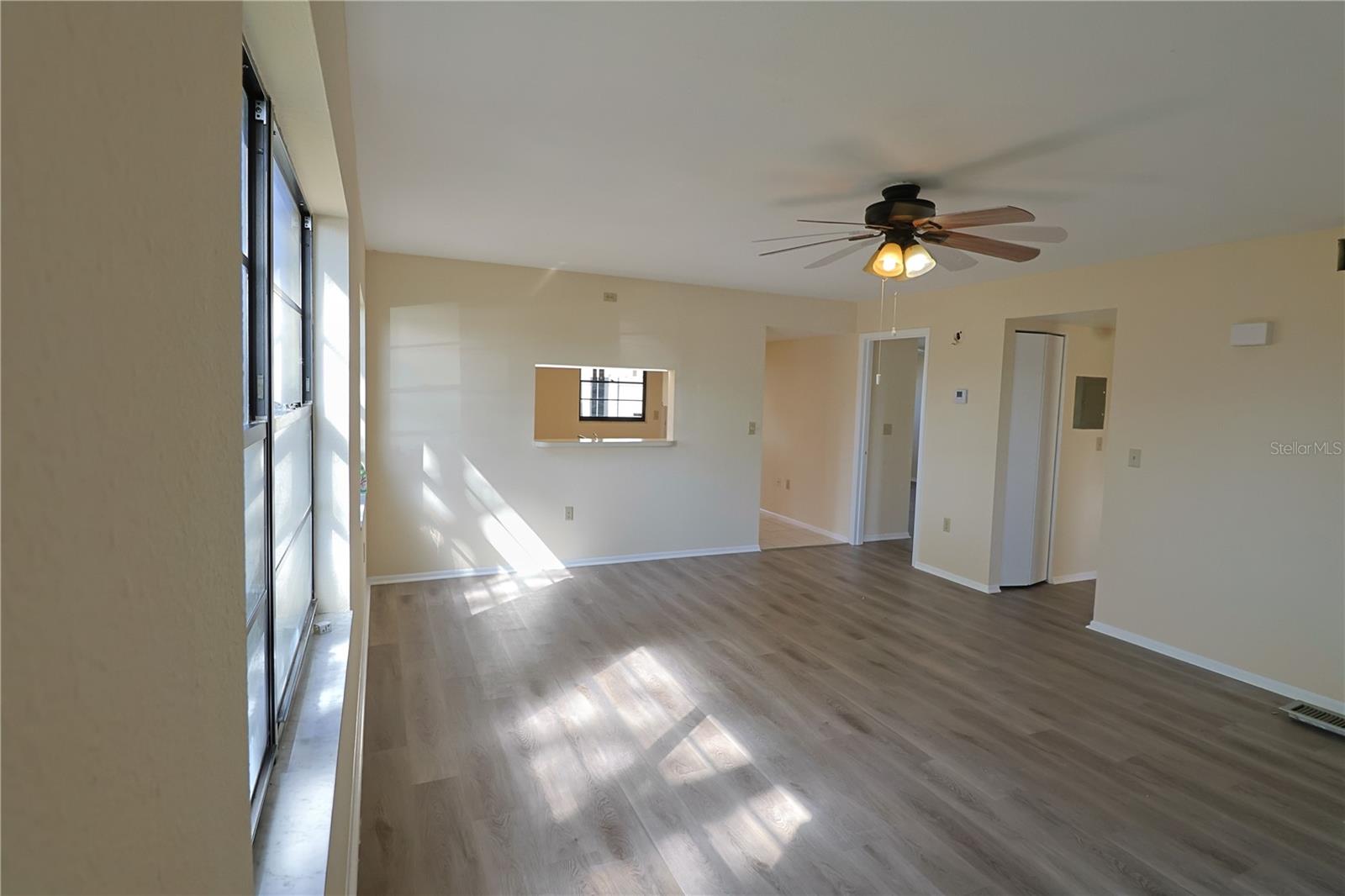 Homes for sale in Bradenton, FL | 2515 Bayshore Gardens Pkwy #9, Bradenton, FL 34207 | MLS# A4675759
