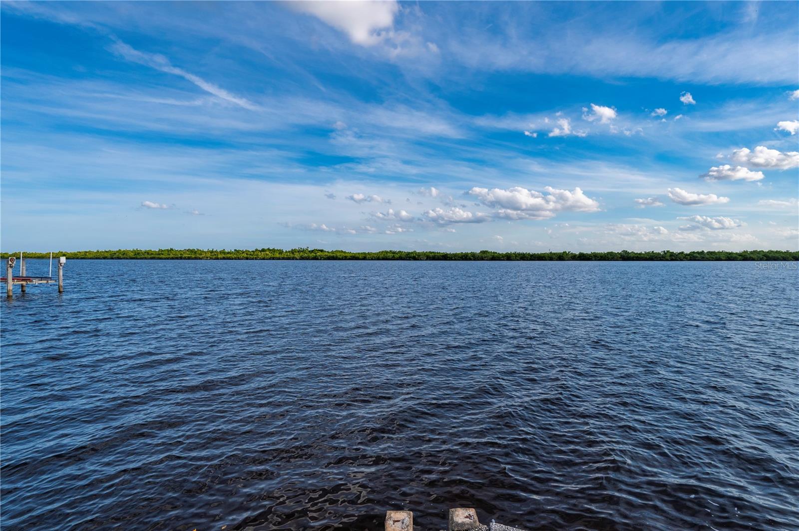 Homes for sale in Punta Gorda, FL | 3672 Peace River Dr, Punta Gorda, FL 33983 | MLS# C7519253