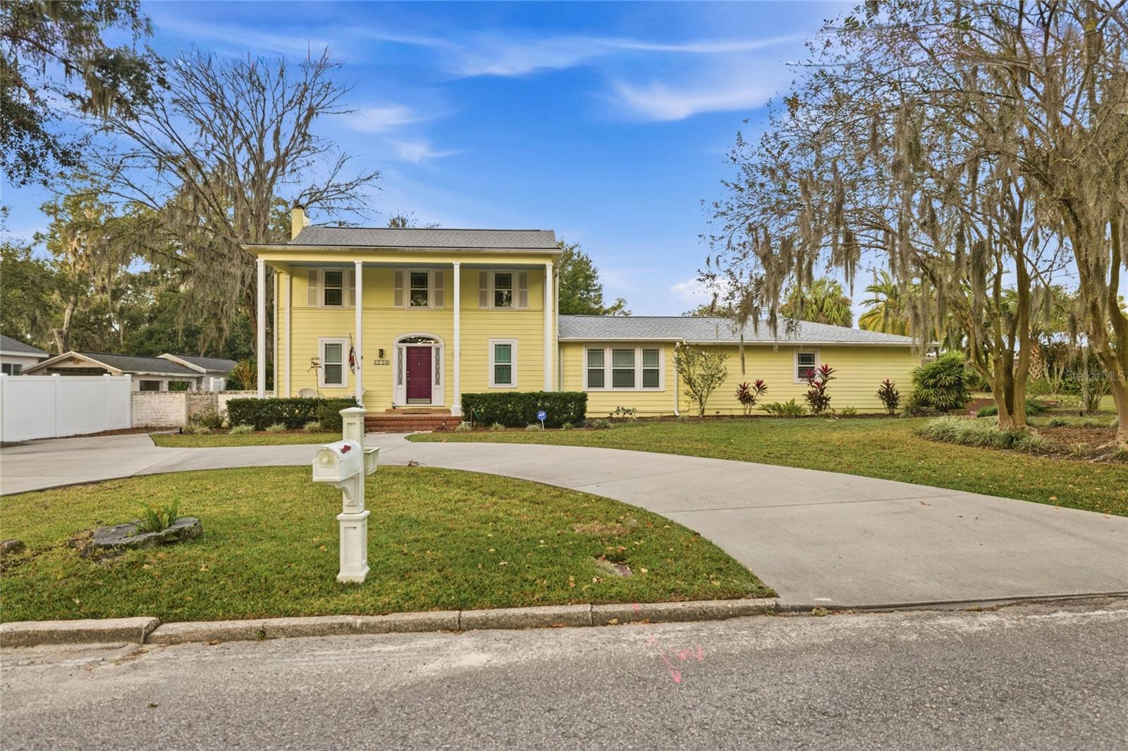 2nd image of 1226 Se 9th Ave, Ocala, FL 34471 | MLS# OM715825