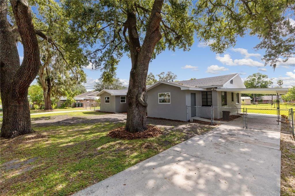 Homes for sale in Lakeland, FL | 112 S Fern Rd #112, Lakeland, FL 33801 | MLS# TB8460163