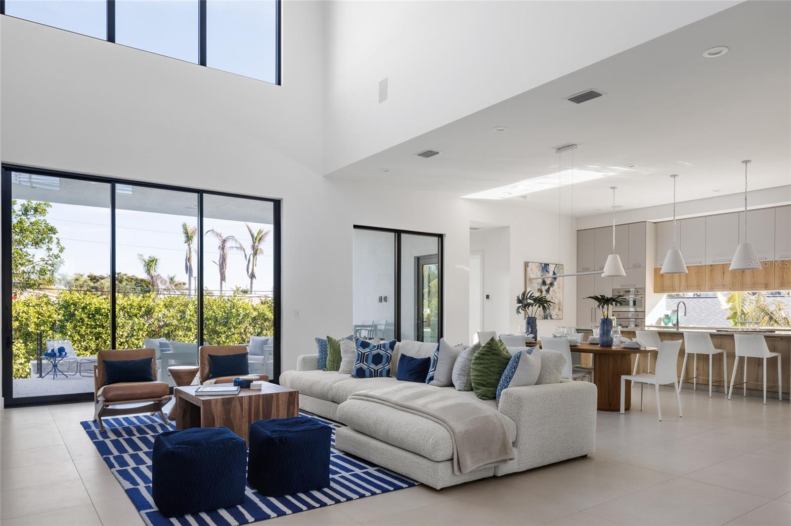Homes for sale in Sarasota, FL | 1212 Center Pl, Sarasota, FL 34236 | MLS# A4676921